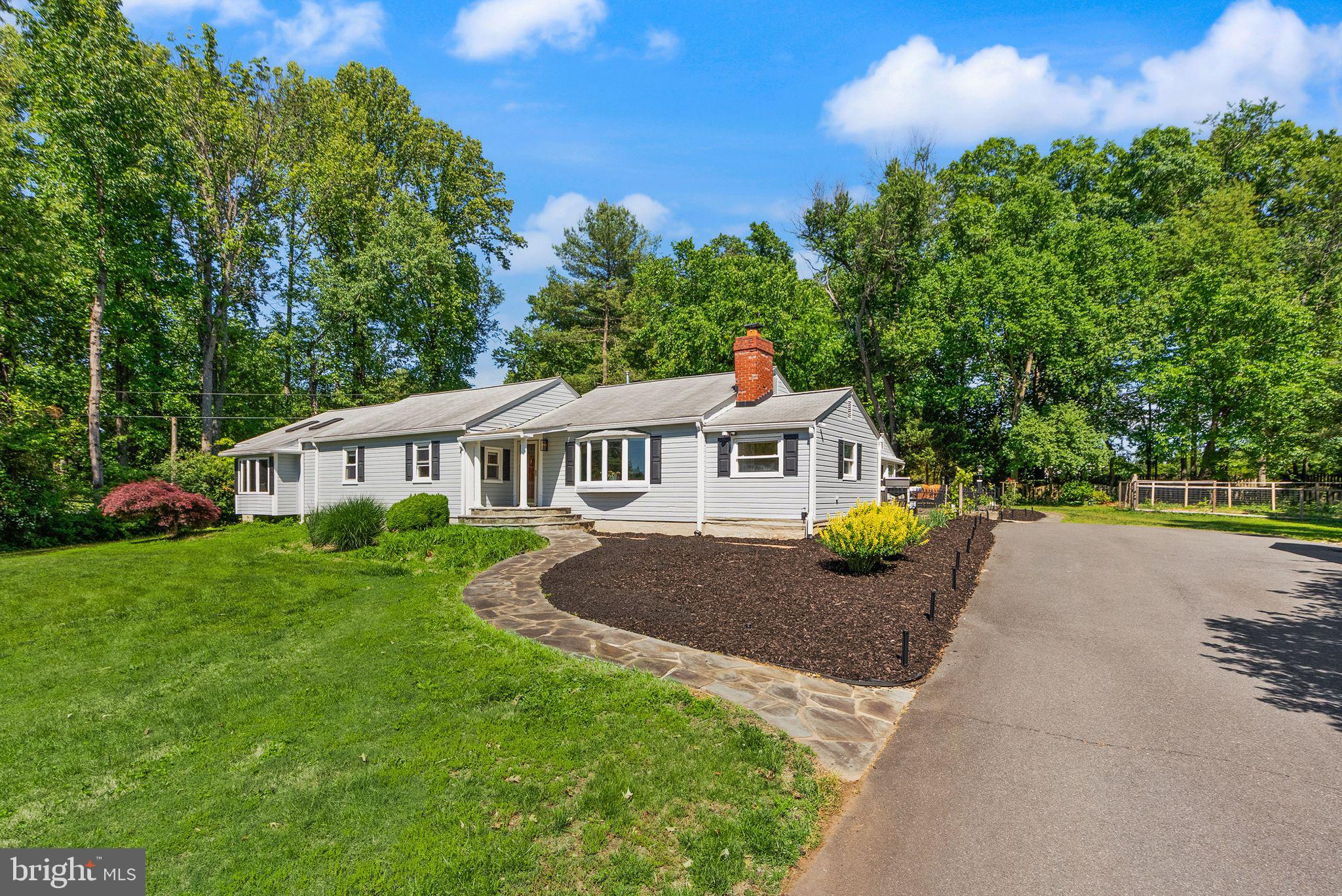 815 SENECA ROAD