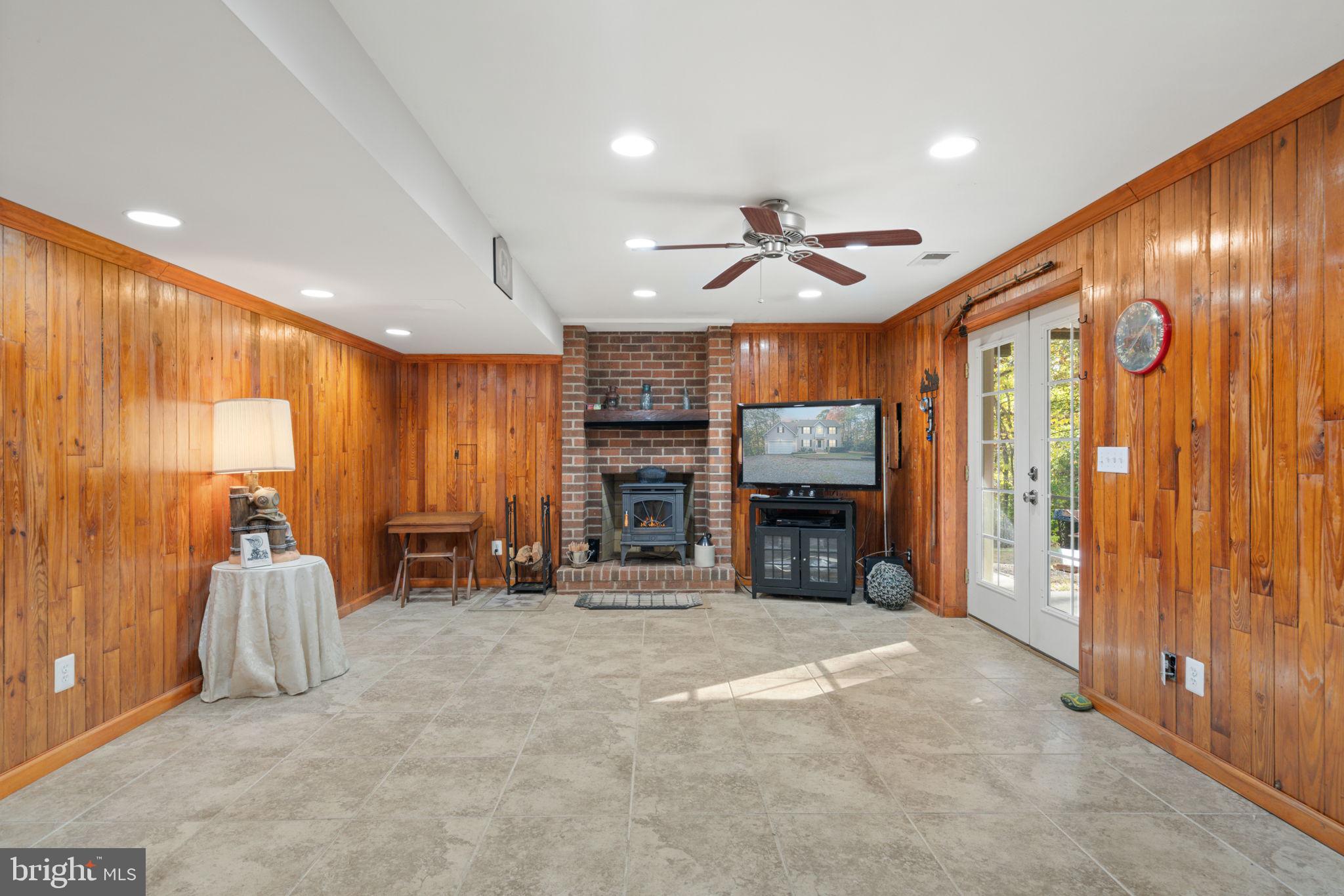 PEACH BLOSSOM FARM - Residential