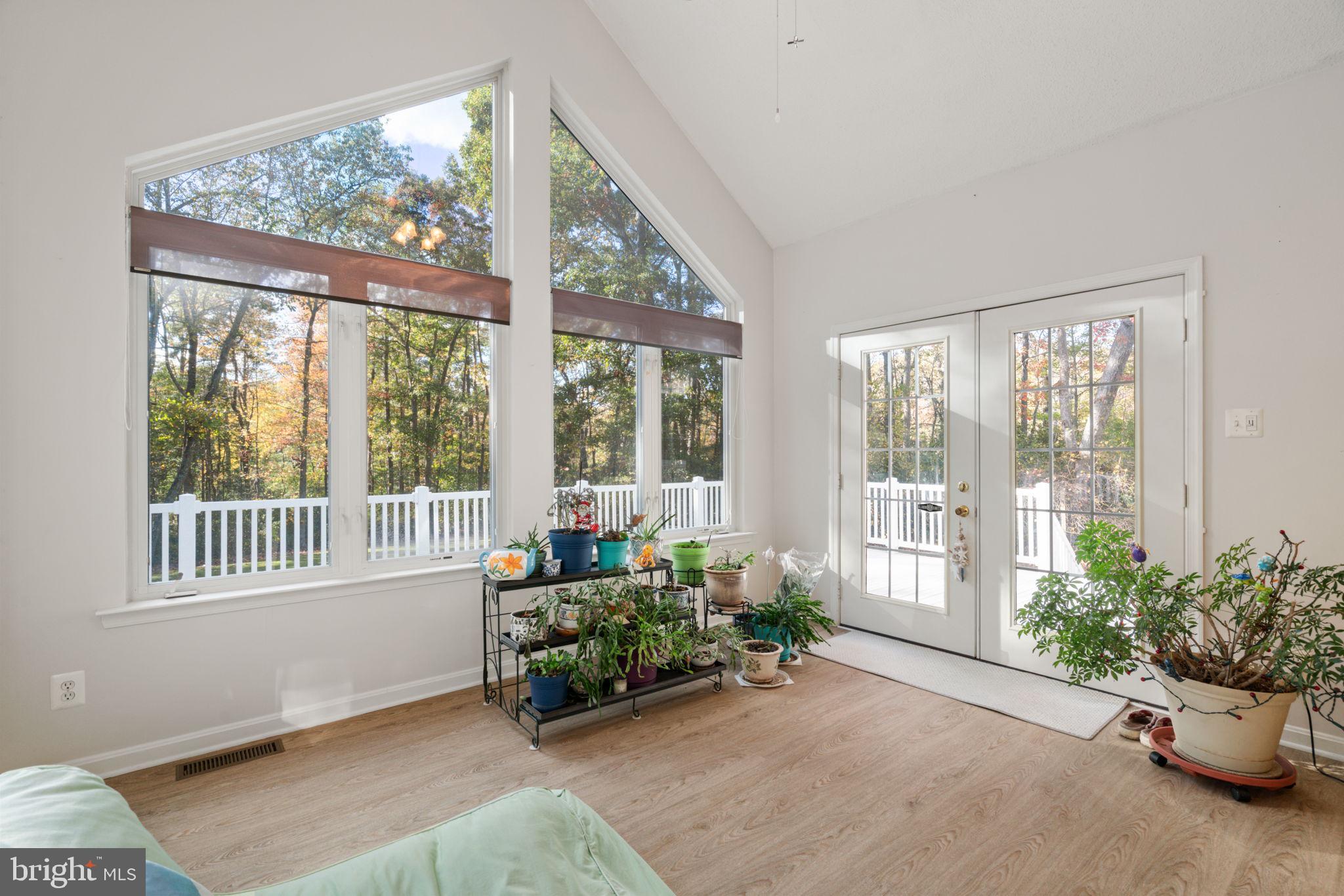 PEACH BLOSSOM FARM - Residential