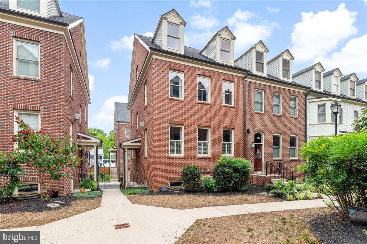Welcome to this rare find in the Maxwell Square community located in downtown Frederick! This gorgeous 3BR/3BA/2BA end unit townhouse as it all! This TH offers the elegance of luxury living along with the convenience of being within walking distance to all the charm downtown Frederick has to offer! There are many additional touches in this property ranging from the hardwood floors, light fixtures, to the custom walk-in closets! The spacious main level features a gourmet kitchen with stainless steel appliances, upgraded countertops, a separate dining room with access to the balcony, and a living room with a cozy gas fireplace. The third level has a primary bedroom suite-to include a bathroom with an oversized walk-in shower and spacious walk in closet. There is also a guest bedroom that features its own full bathroom and a built in Murphy Bed! Visit the fourth level and you will find a finished bedroom with another full bathroom! The downstairs basement has interior access to the garage along with an area that can be used as an office, den, gym or playroom! Water and sewer is included! Pets case by case, breed restrictions, 1 small dog with an increase in monthly rental rate, NO cats. Available Immediately. Credit requirements 650+. Income equal 3 x the rent gross monthly.
**All prospects must view the property BEFORE submitting an application***