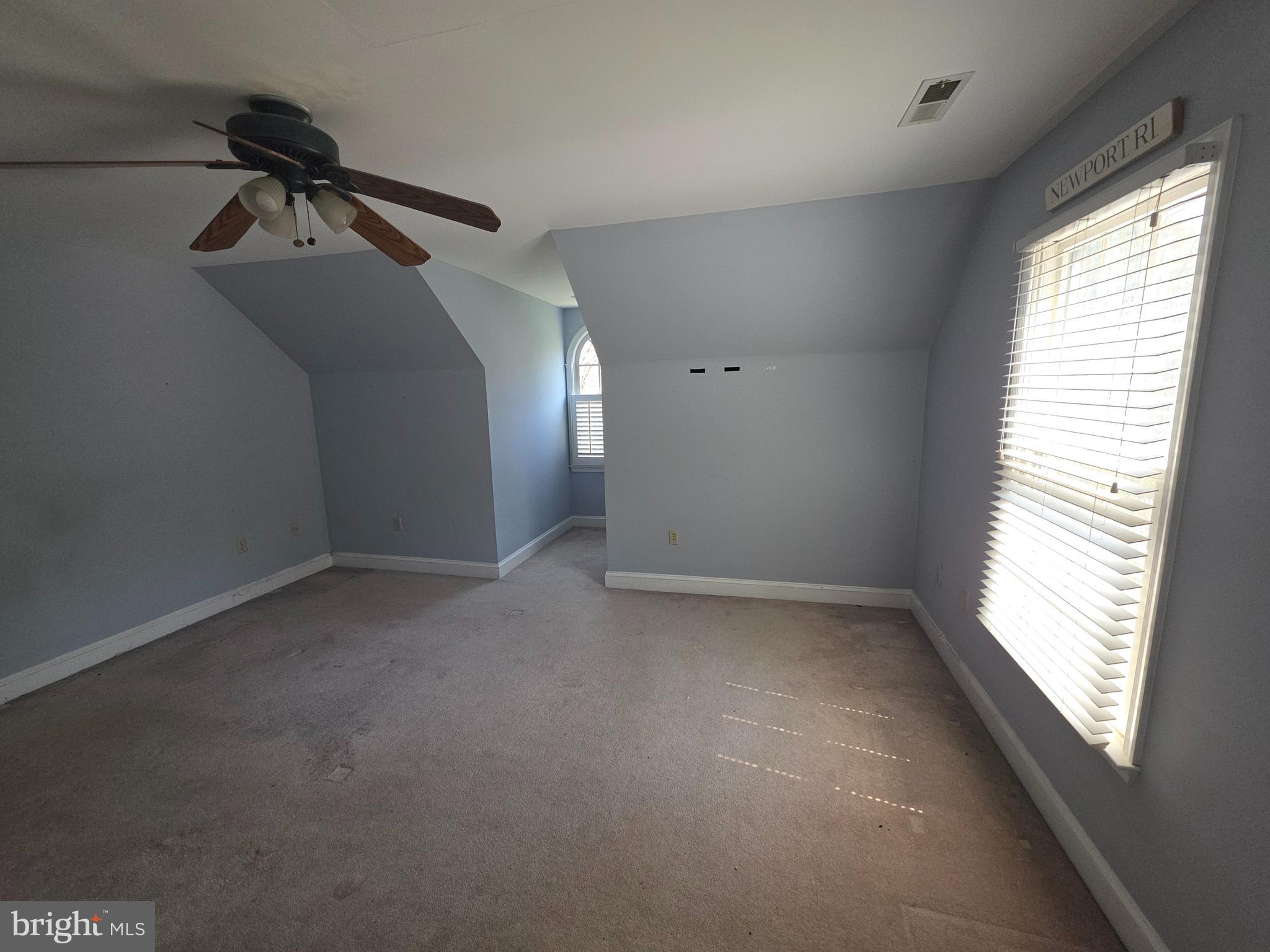 TWIN HILLS - Residential