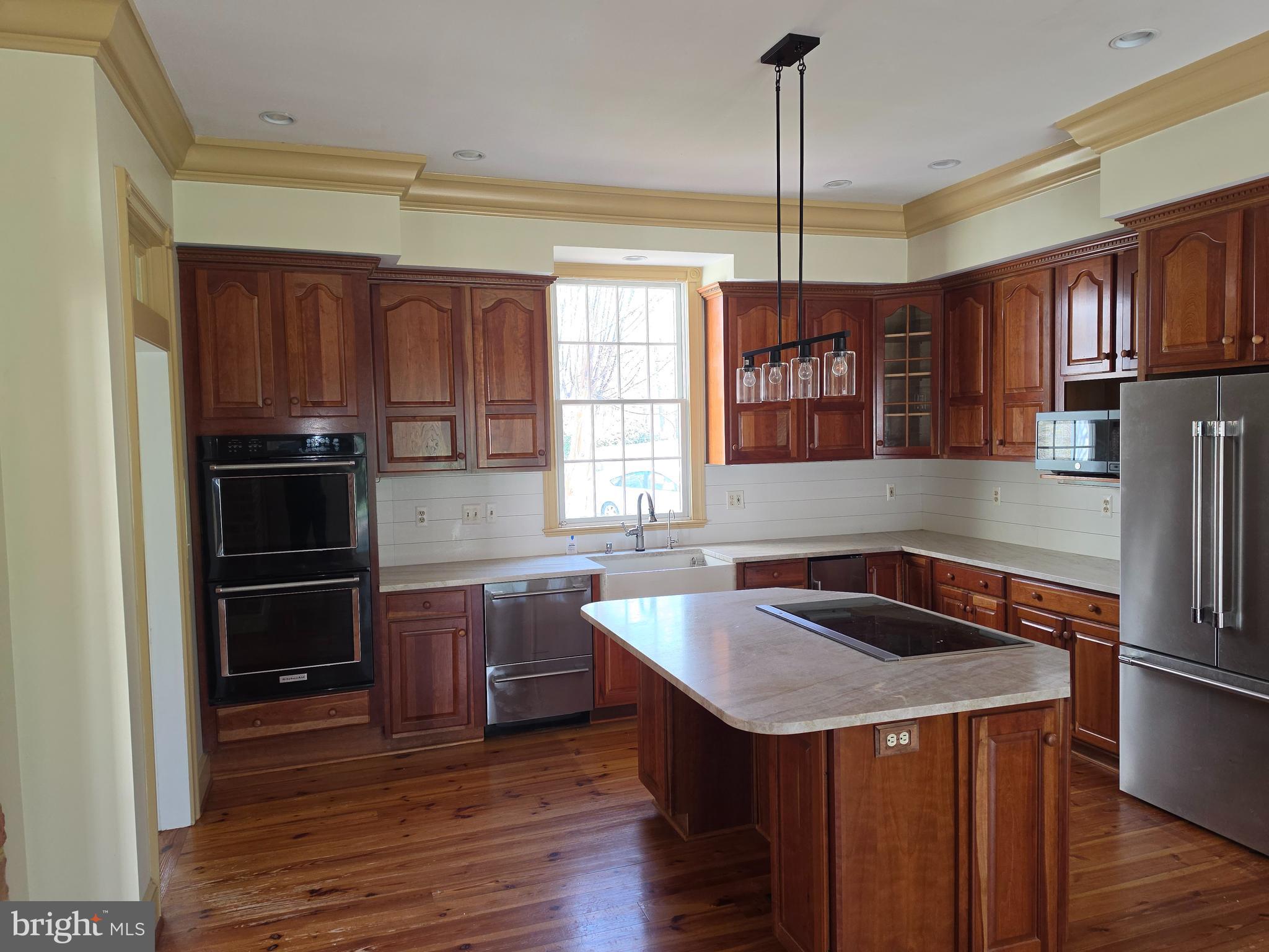 TWIN HILLS - Residential