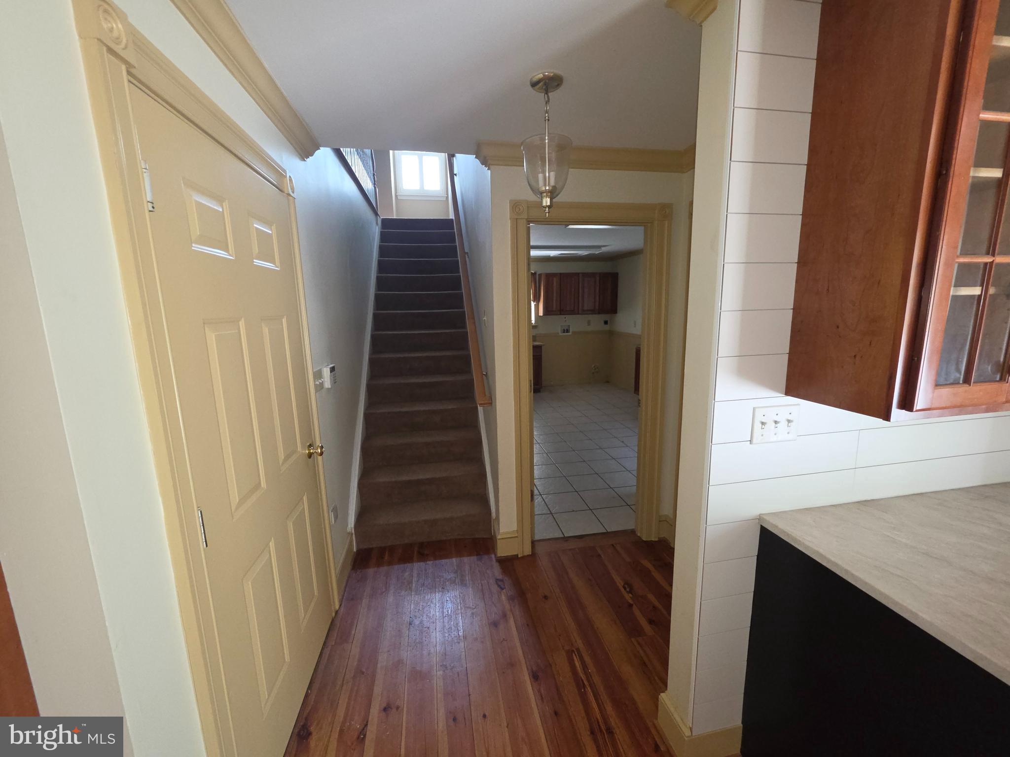 TWIN HILLS - Residential