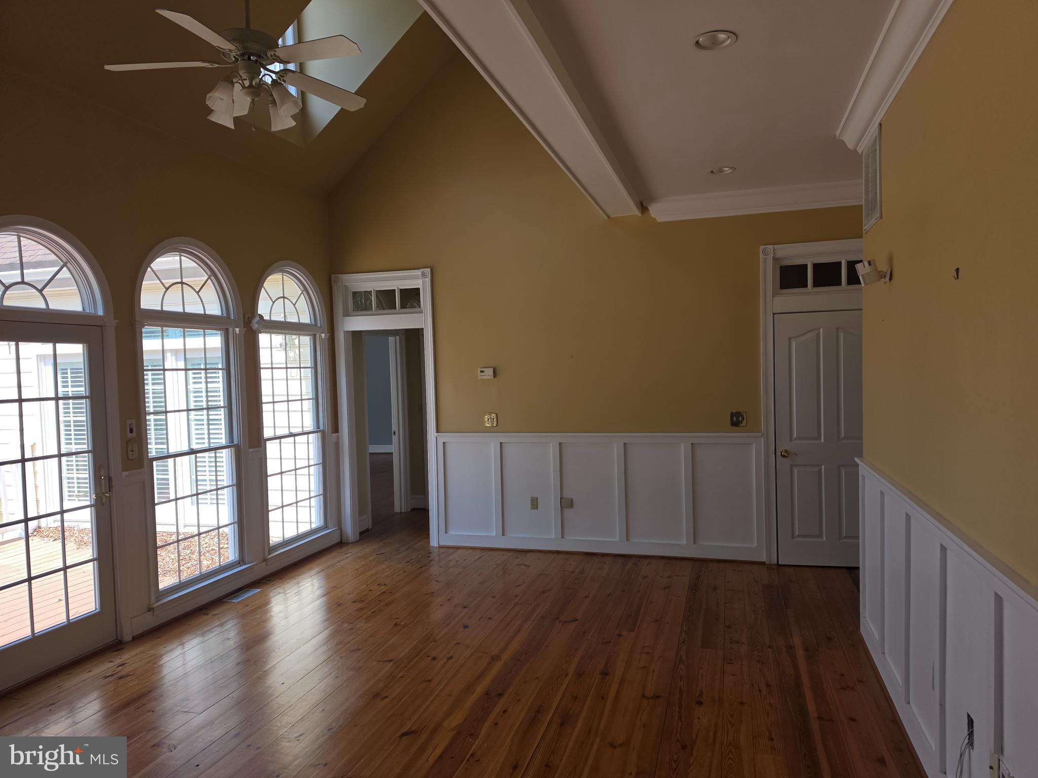 TWIN HILLS - Residential