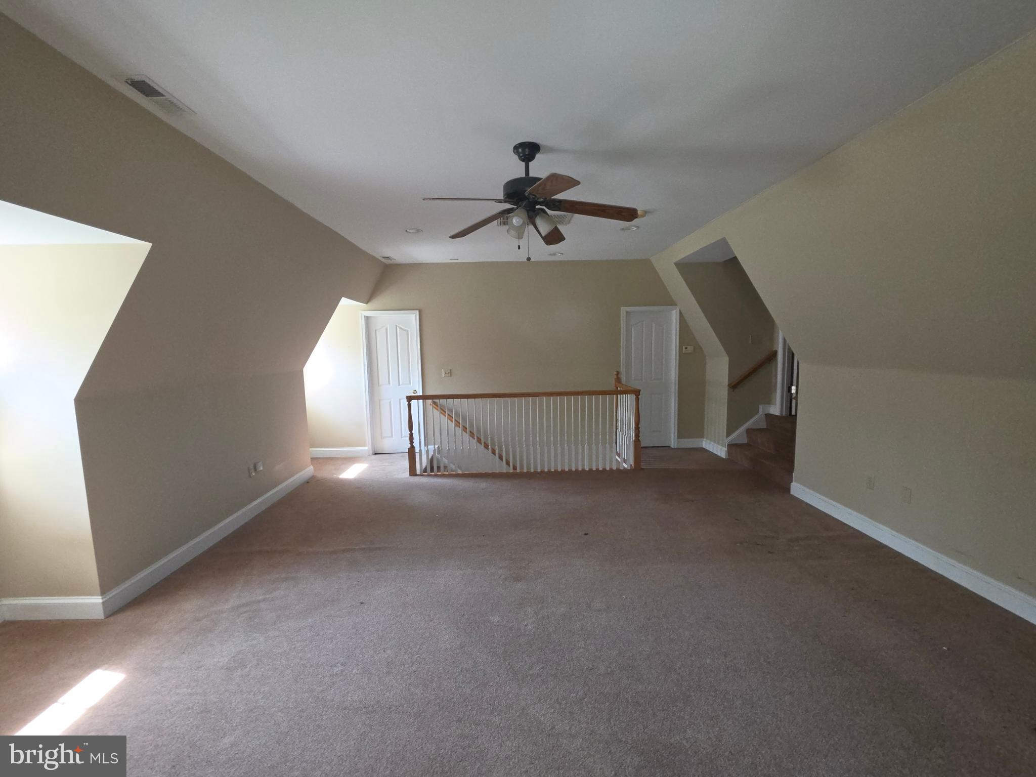 TWIN HILLS - Residential