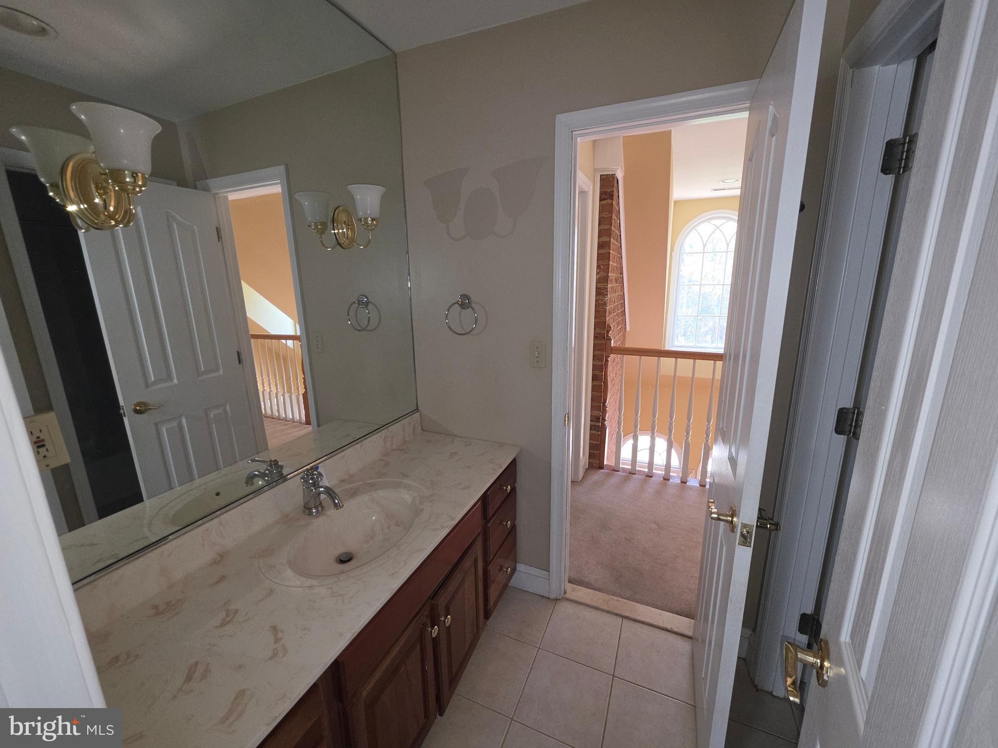 TWIN HILLS - Residential