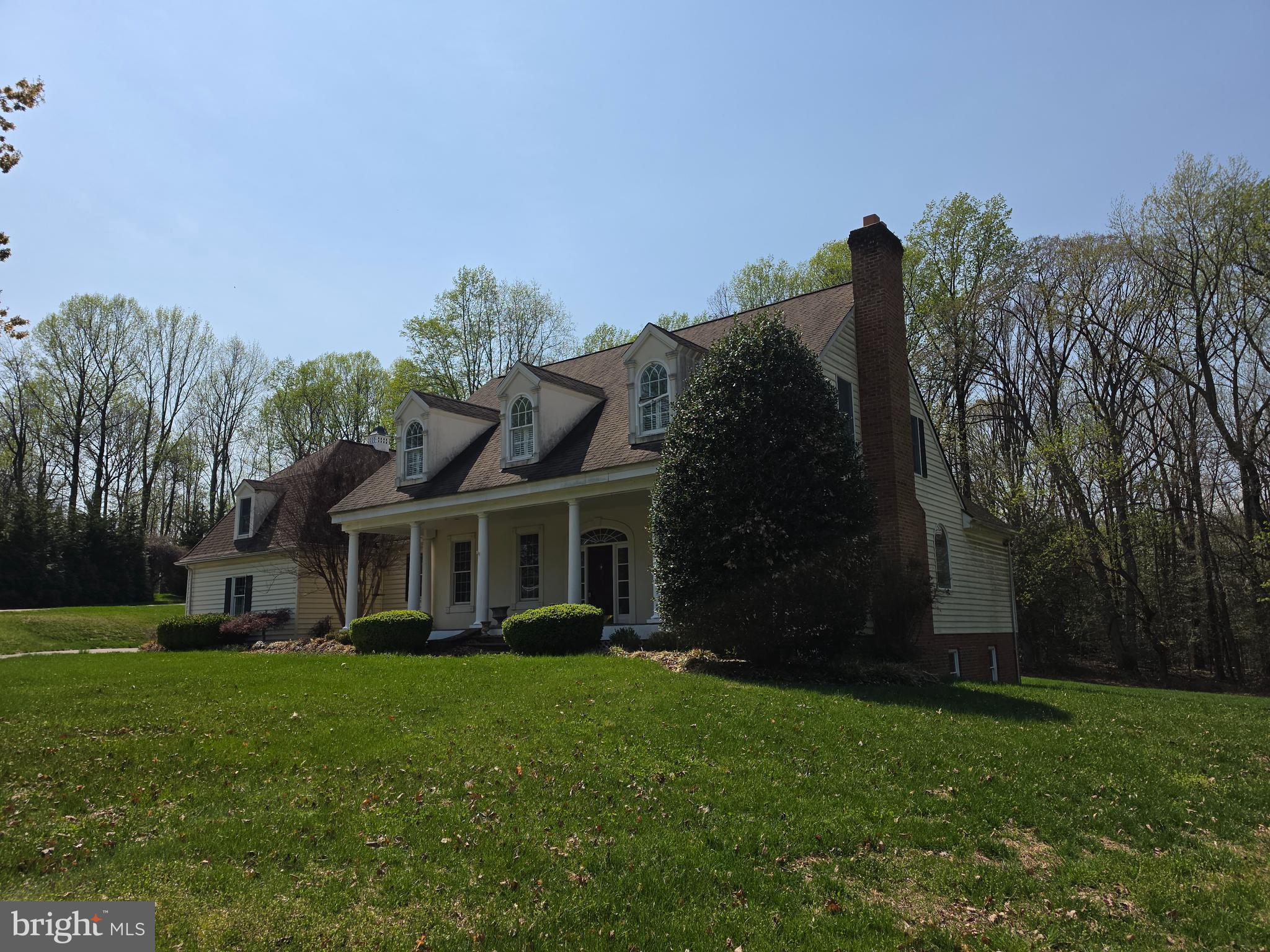 TWIN HILLS - Residential