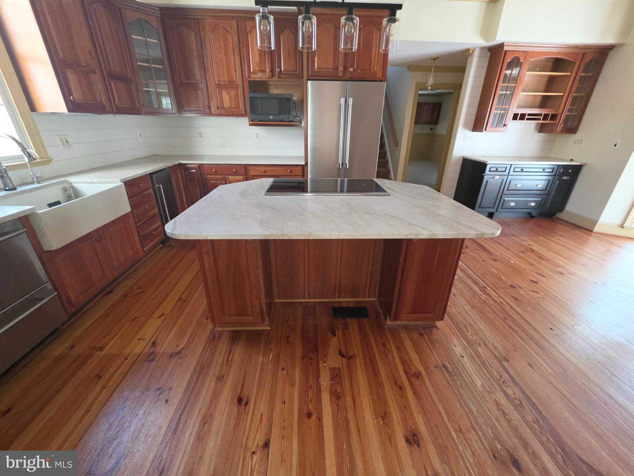 TWIN HILLS - Residential