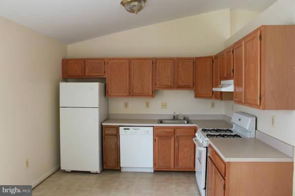 CRYSTAL SPRINGS - Residential Lease