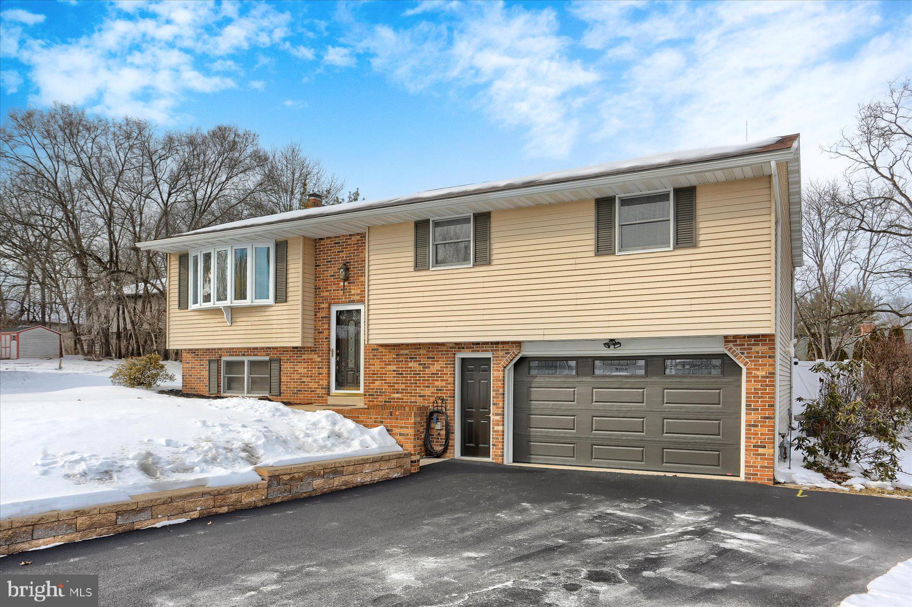 ELIZABETHTOWN - Residential