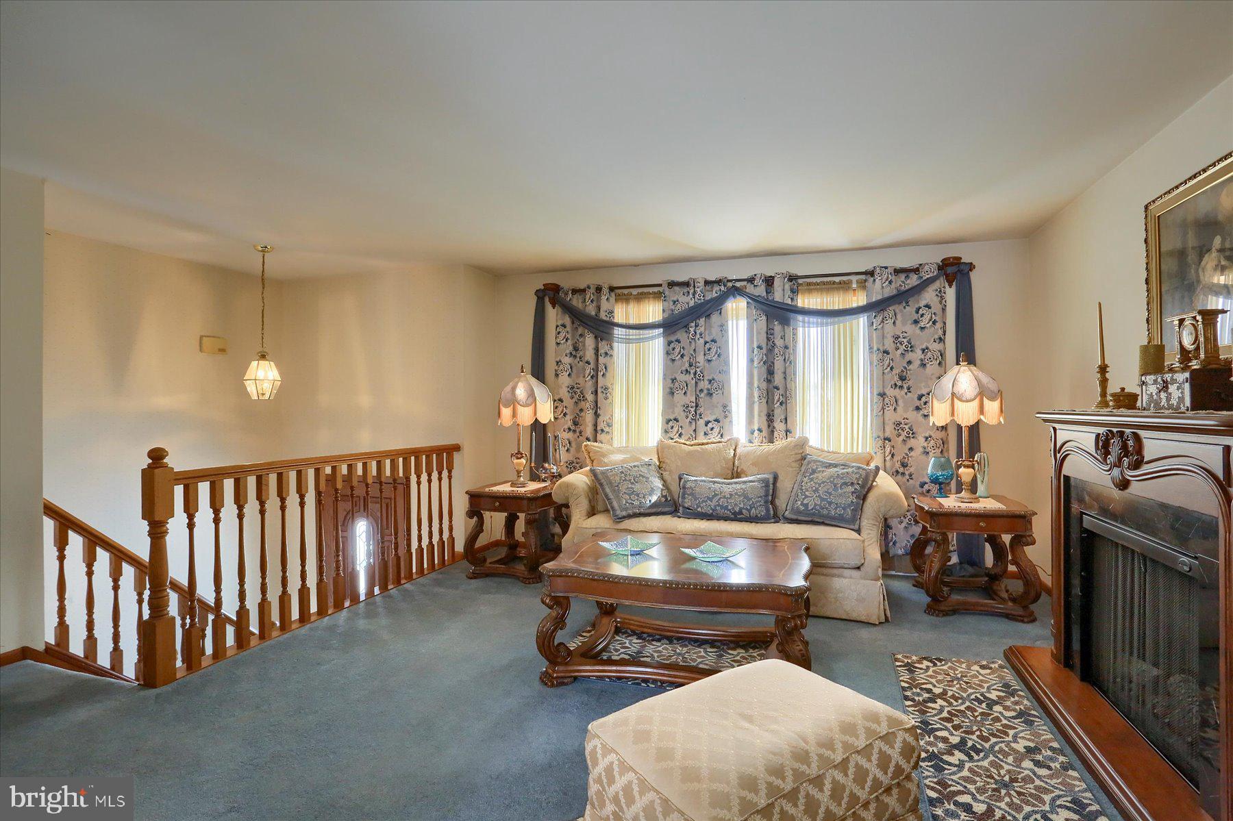 ELIZABETHTOWN - Residential