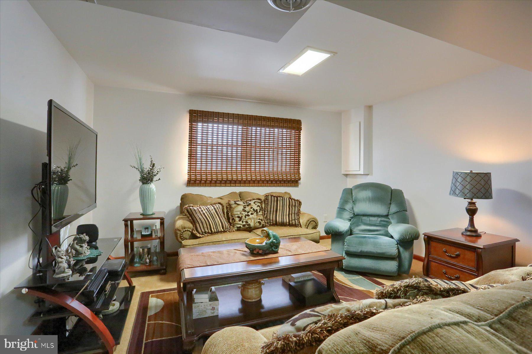 ELIZABETHTOWN - Residential