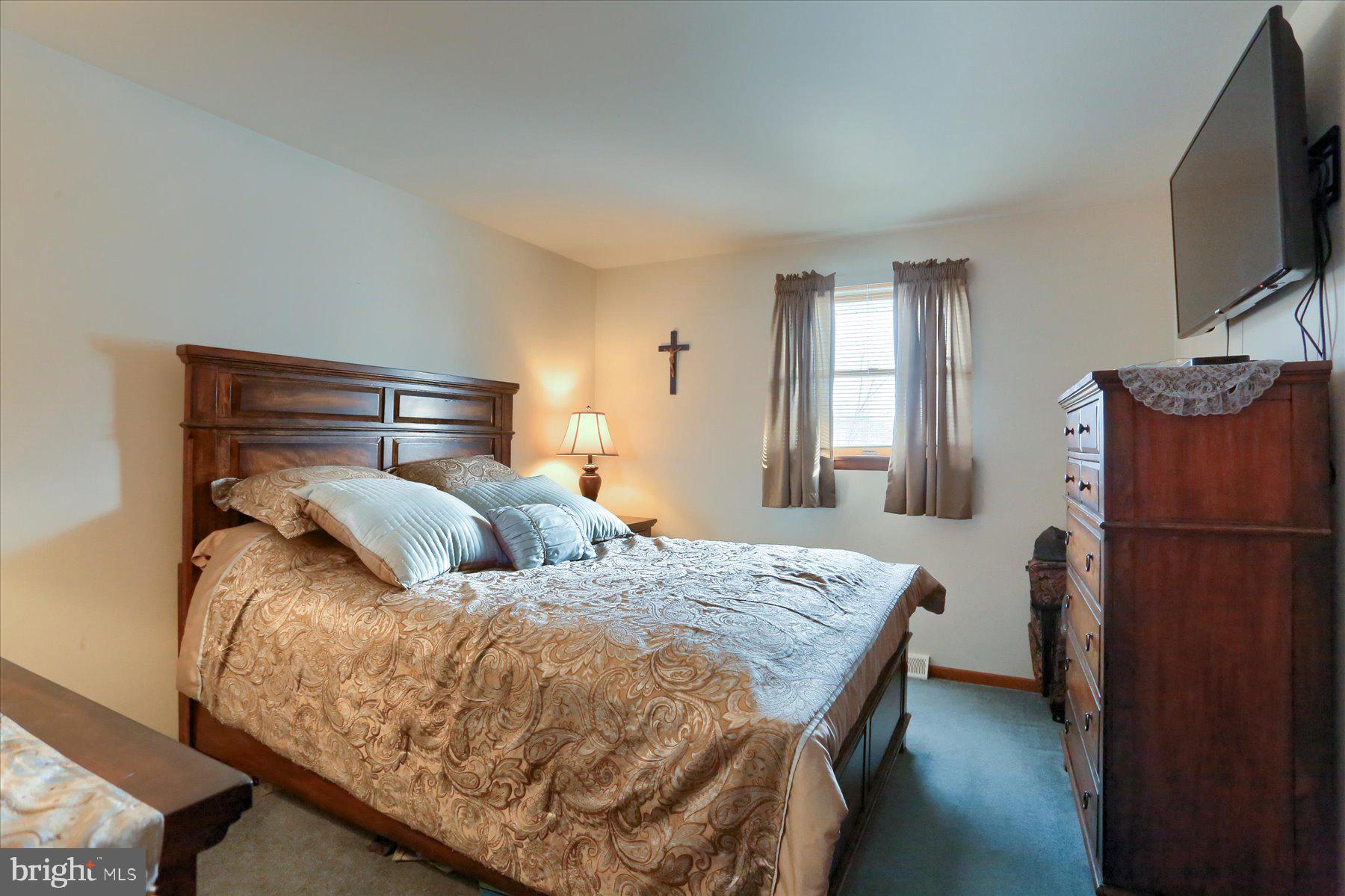 ELIZABETHTOWN - Residential