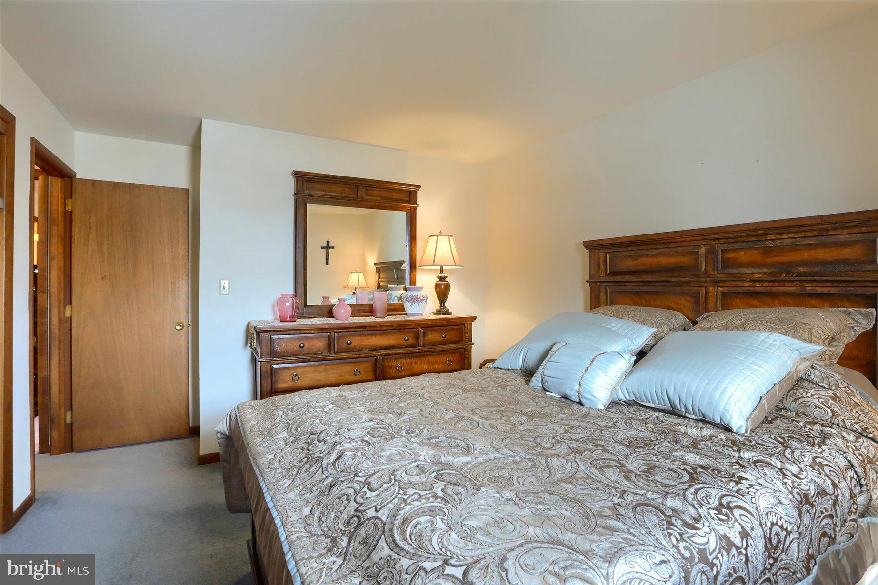 ELIZABETHTOWN - Residential