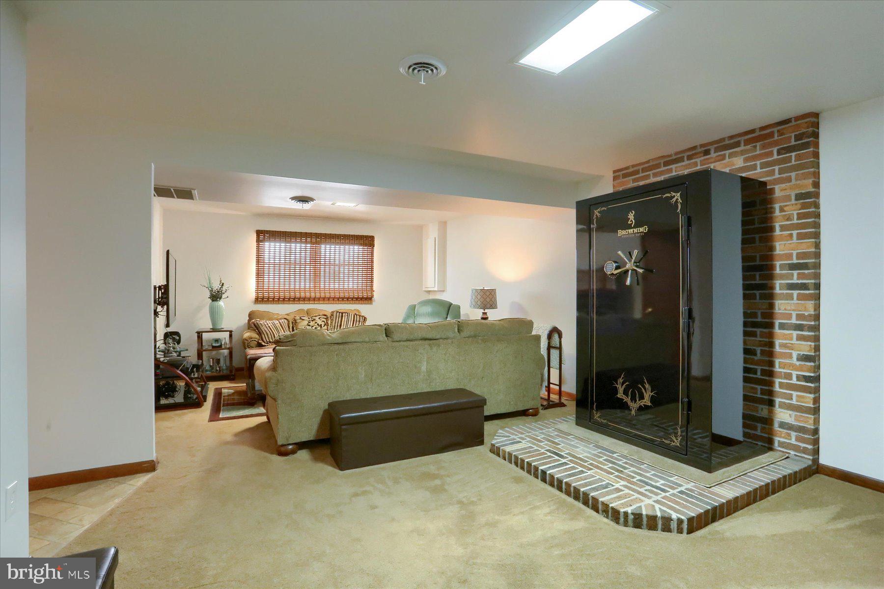 ELIZABETHTOWN - Residential