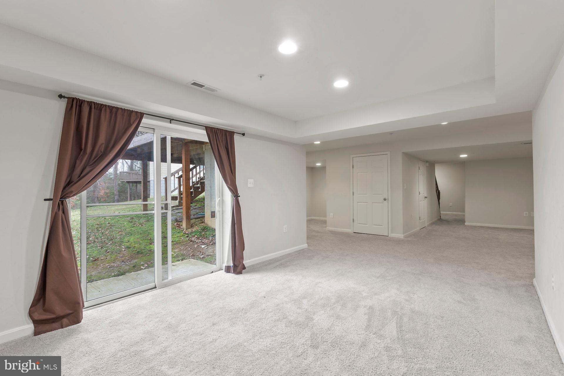 CLEMENTS LANDING - Residential