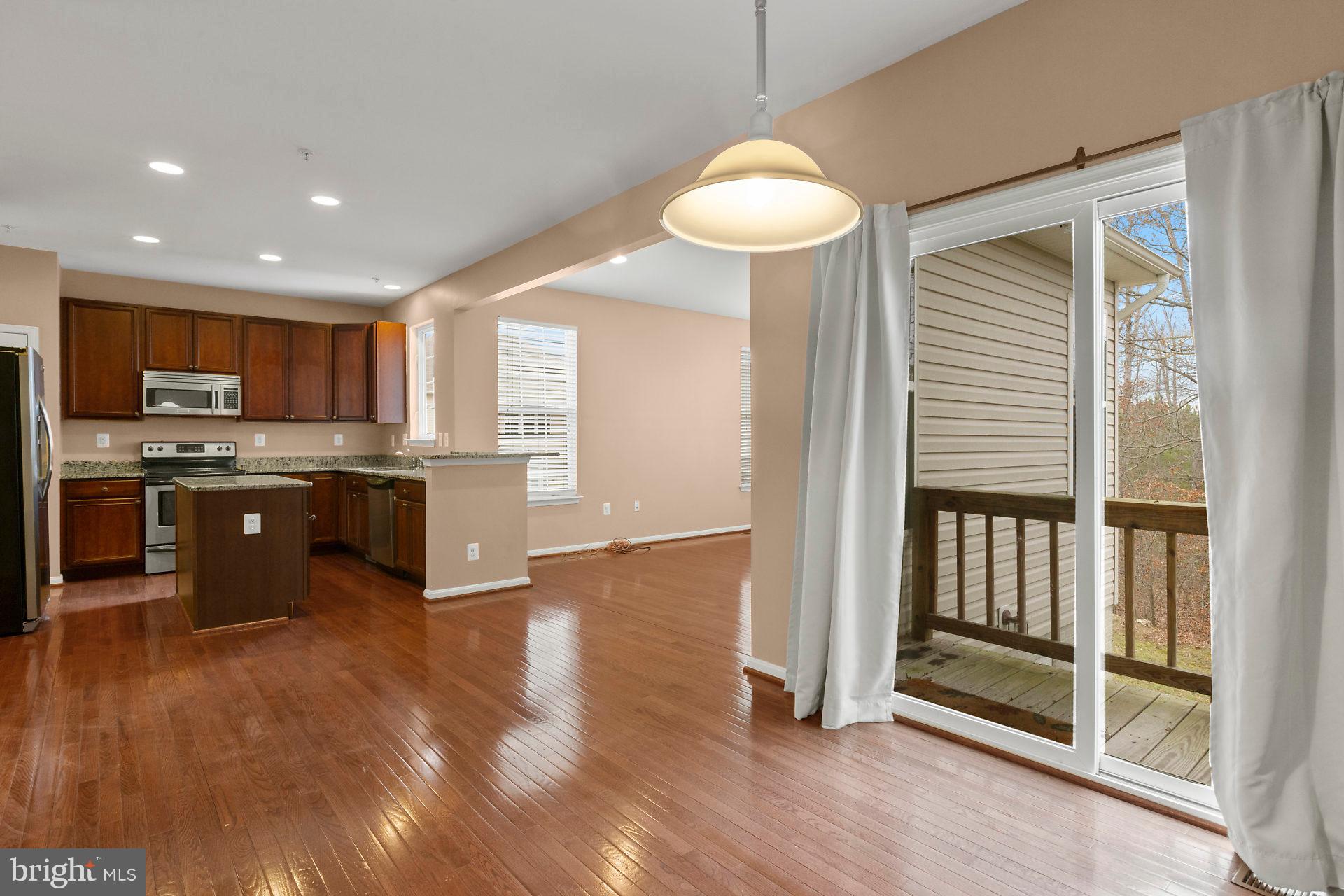 CLEMENTS LANDING - Residential