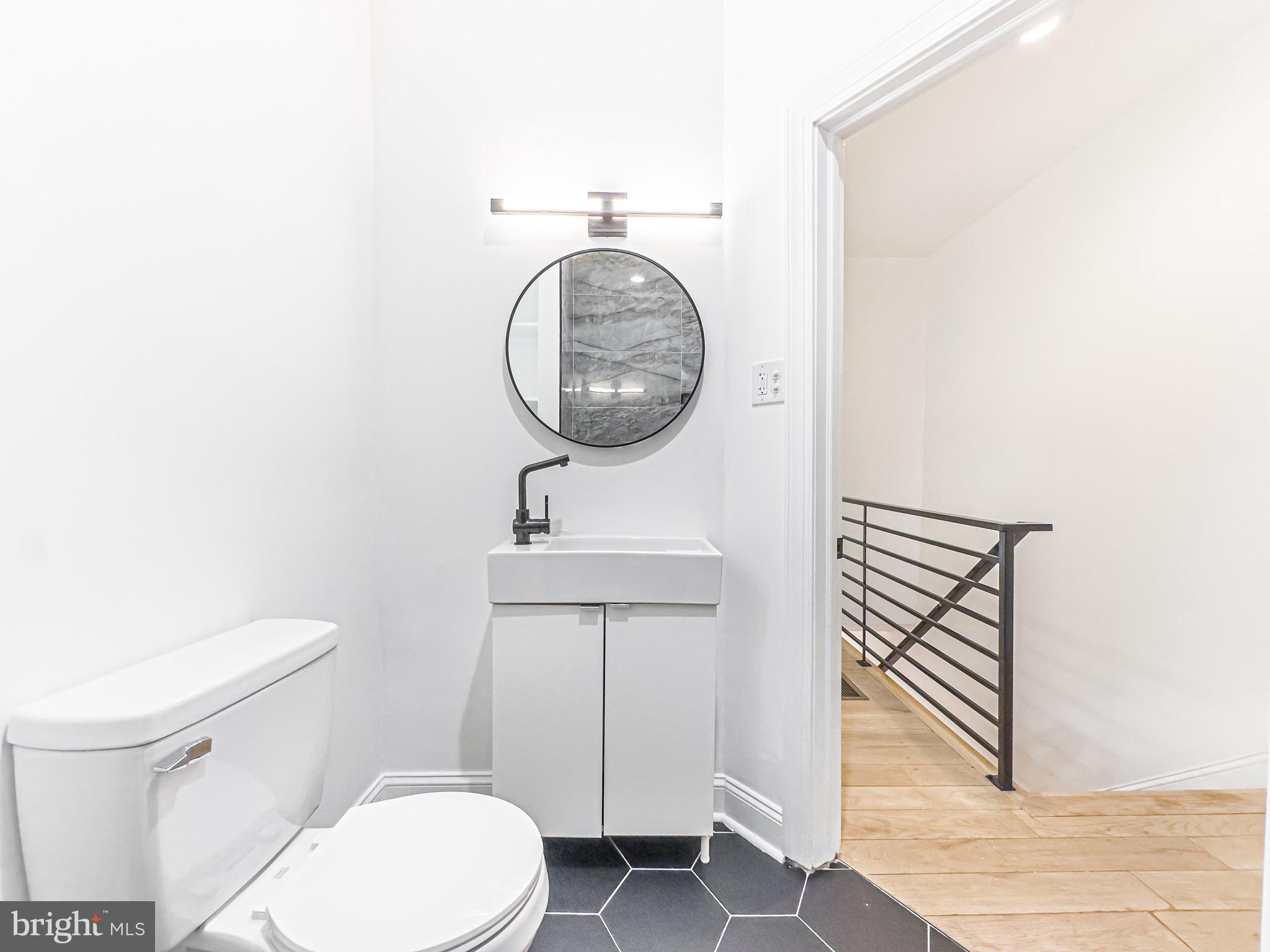 WALNUT HILL - Residential