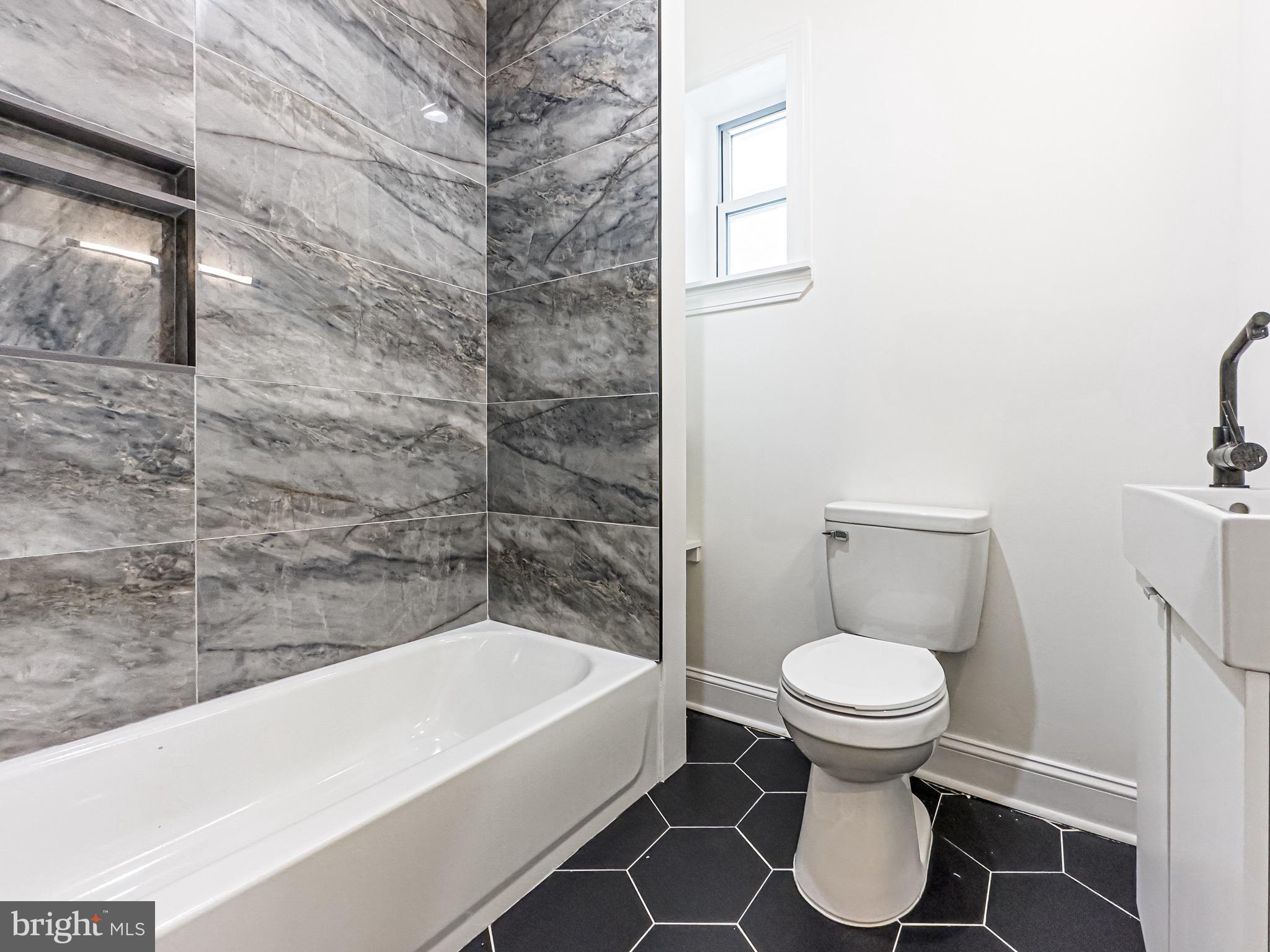 WALNUT HILL - Residential