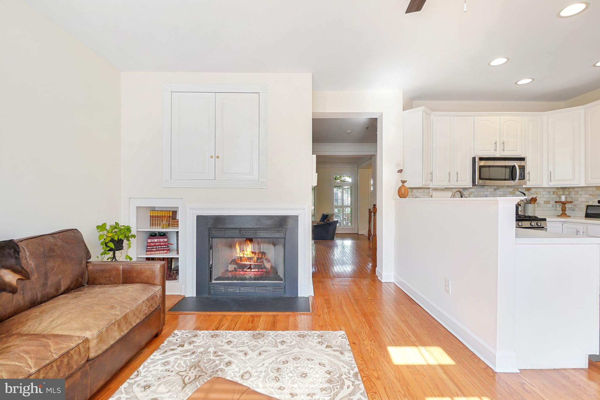 KENTLANDS MIDTOWN - Residential