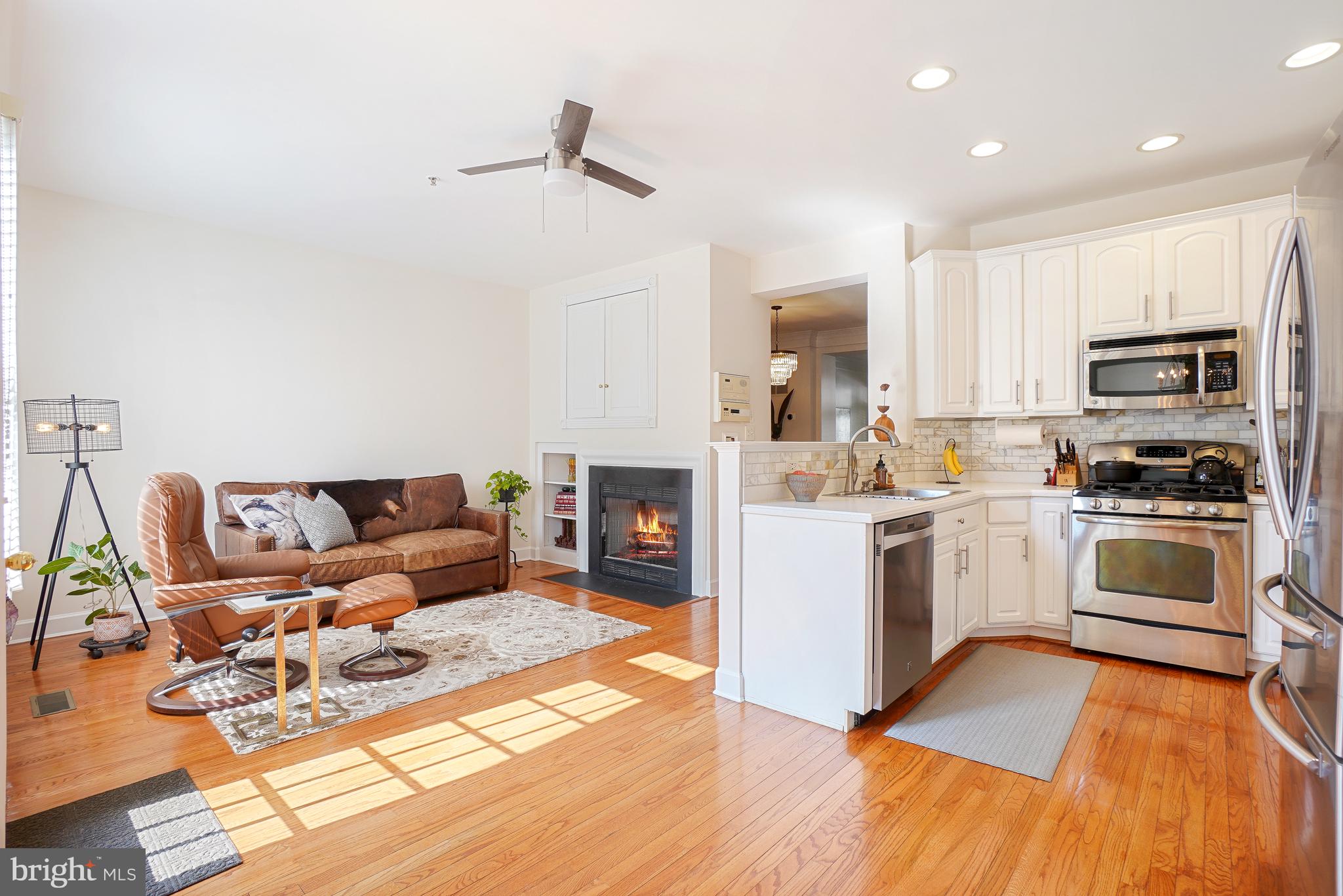 KENTLANDS MIDTOWN - Residential