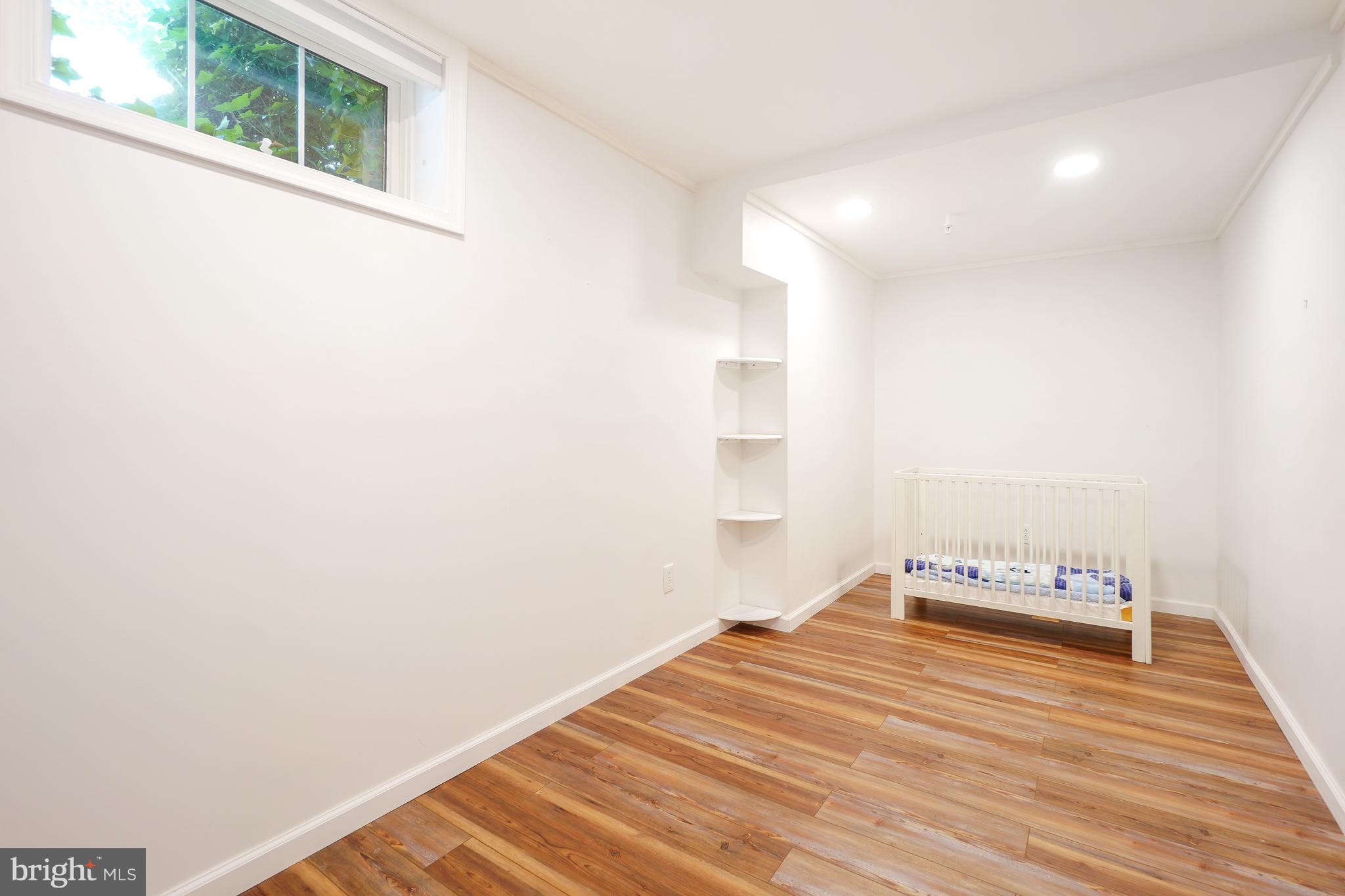 KENTLANDS MIDTOWN - Residential