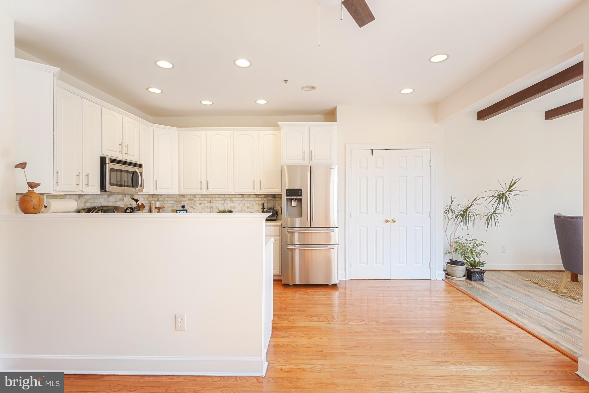 KENTLANDS MIDTOWN - Residential