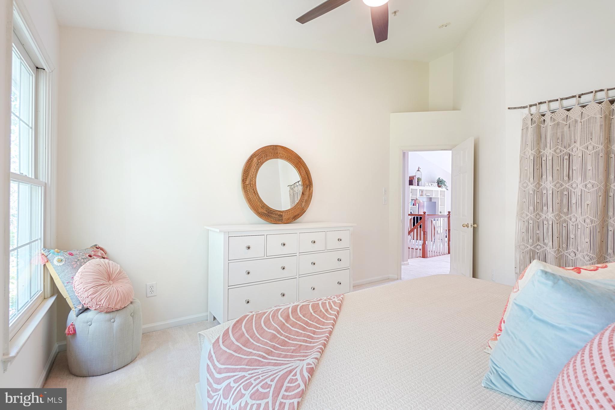 KENTLANDS MIDTOWN - Residential