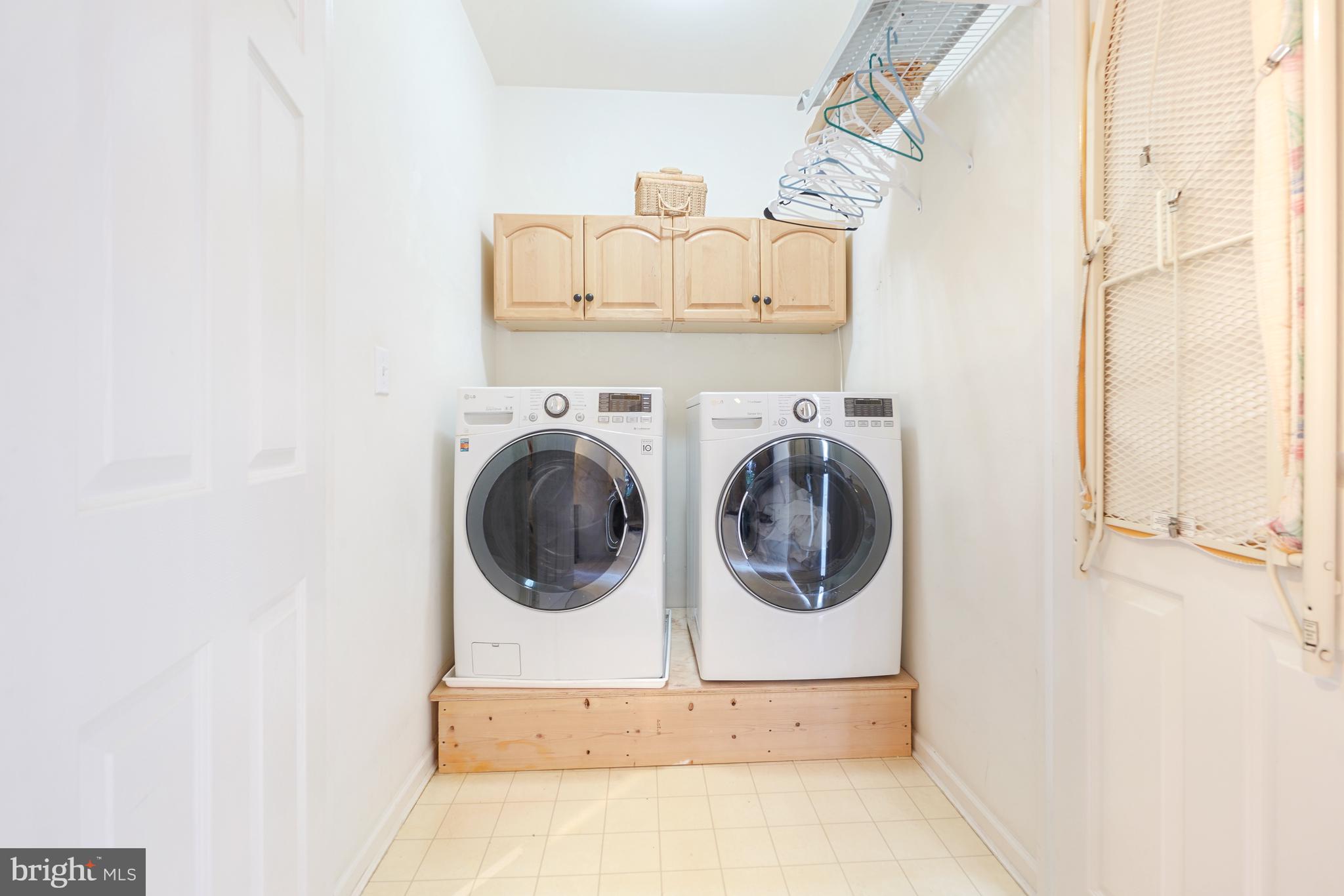 KENTLANDS MIDTOWN - Residential