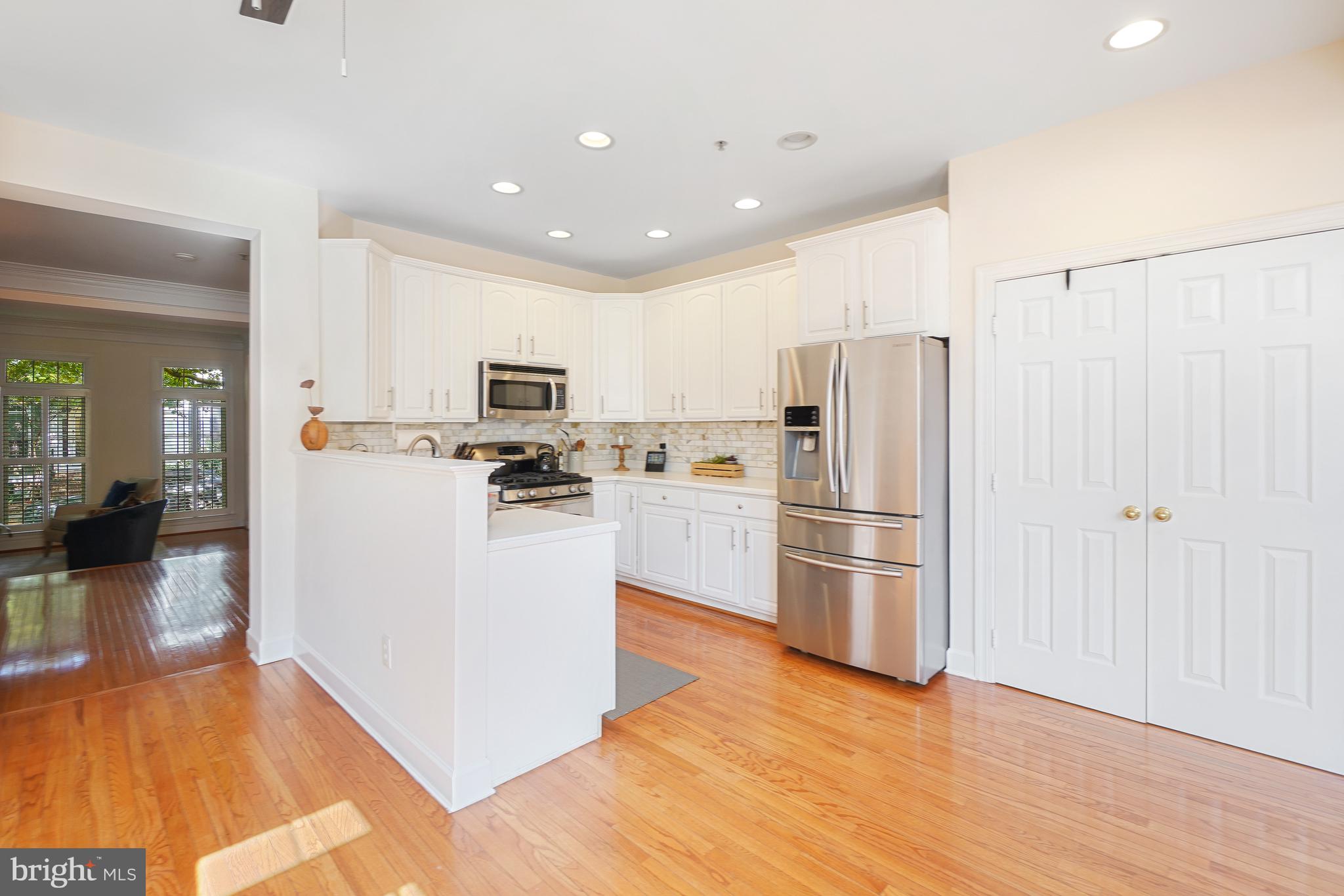 KENTLANDS MIDTOWN - Residential