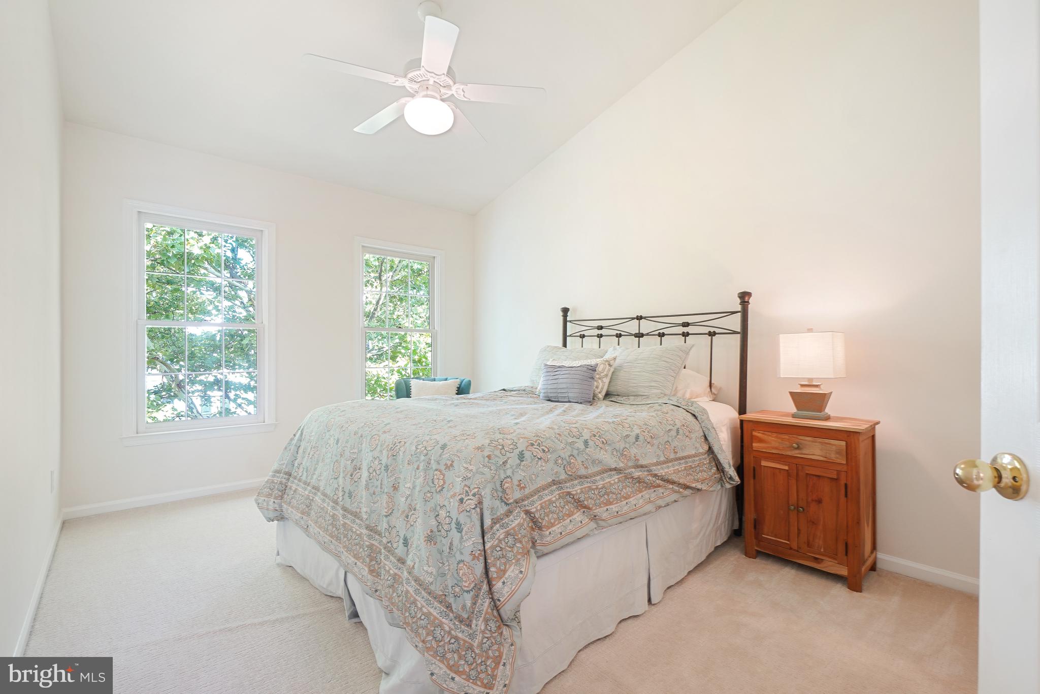 KENTLANDS MIDTOWN - Residential