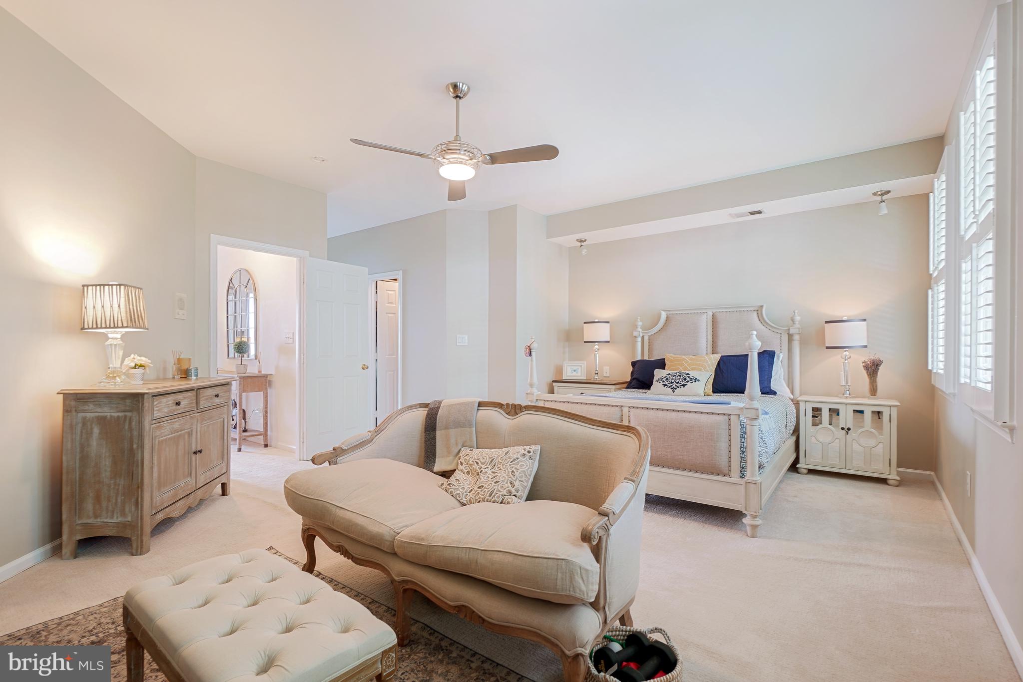 KENTLANDS MIDTOWN - Residential