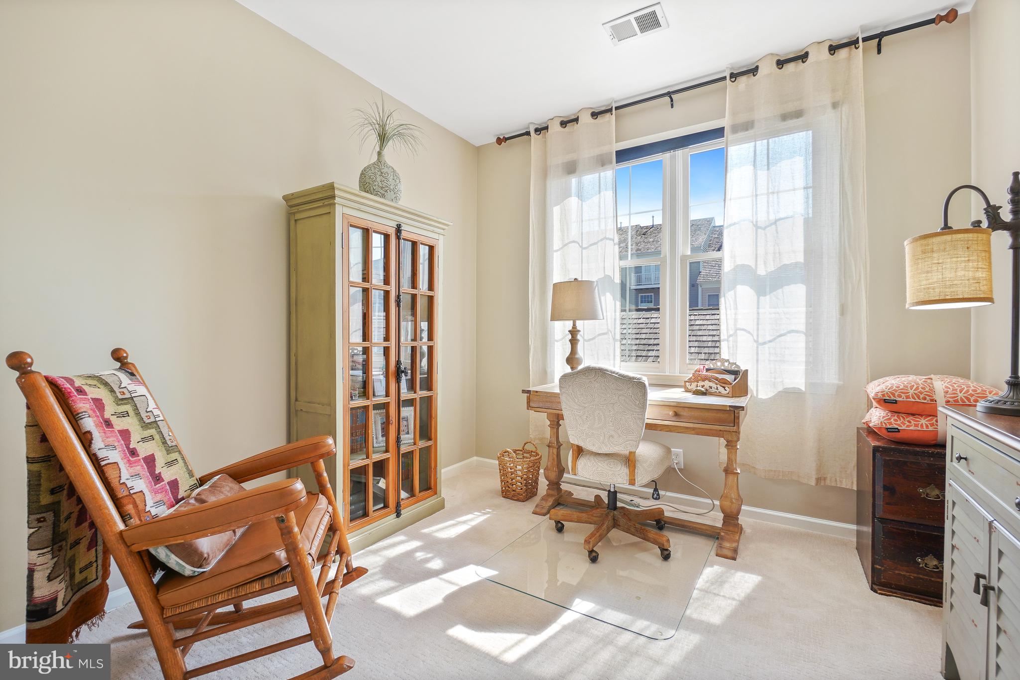 KENTLANDS MIDTOWN - Residential