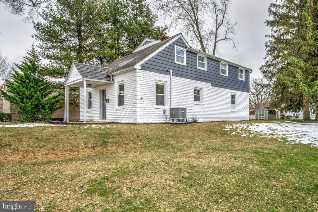 Photo of 24 South Avenue, Landisville, PA 17538 (MLS # PALA2047322)