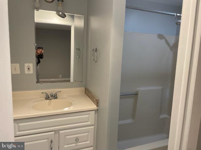 DALE CITY - Residential Lease