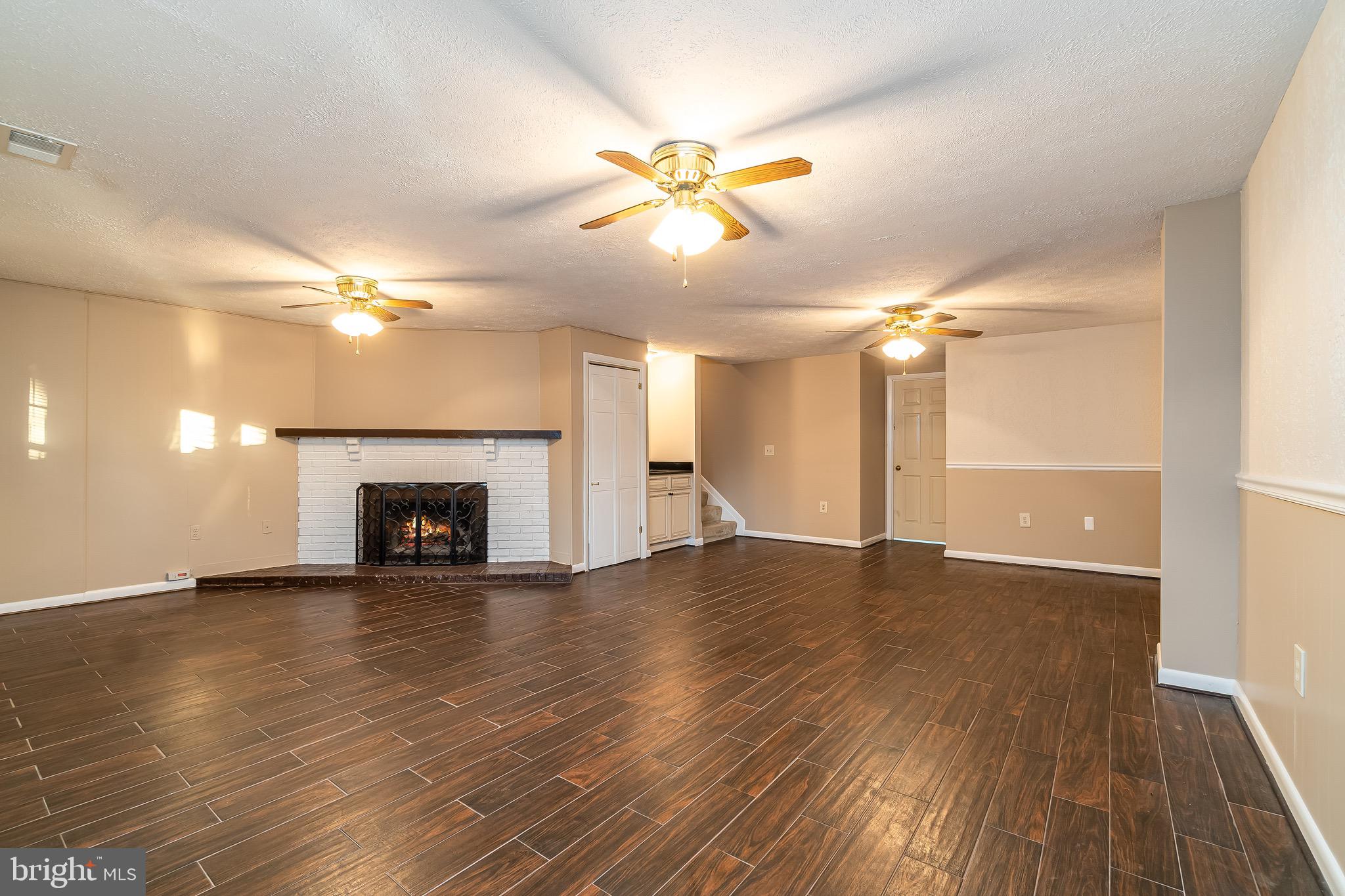 CARDINAL GLEN - Residential