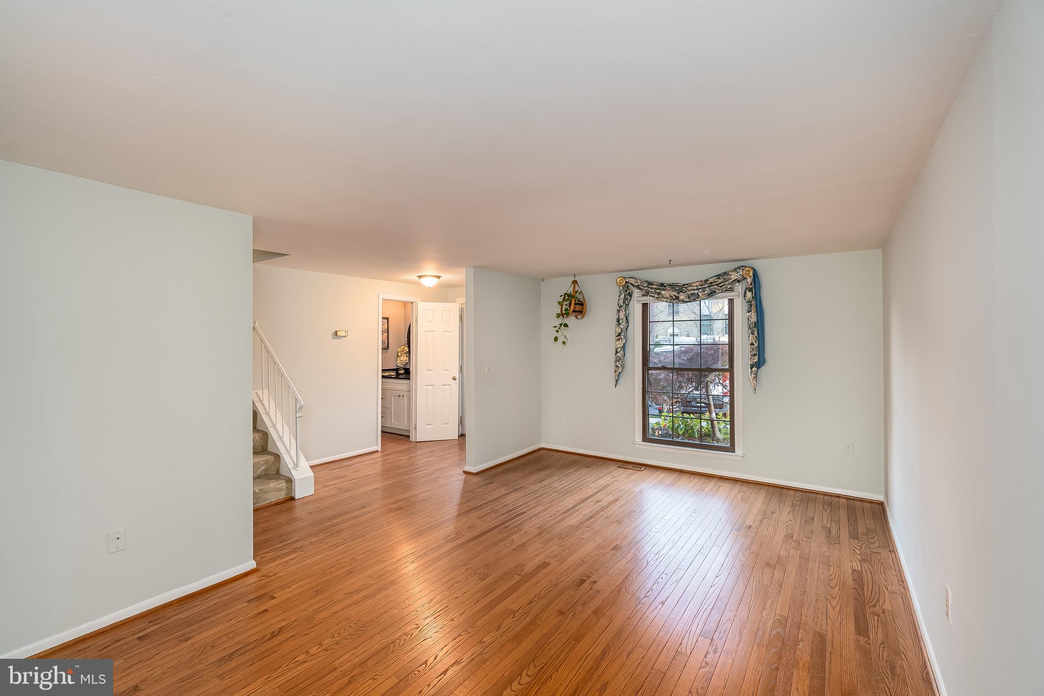 CARDINAL GLEN - Residential