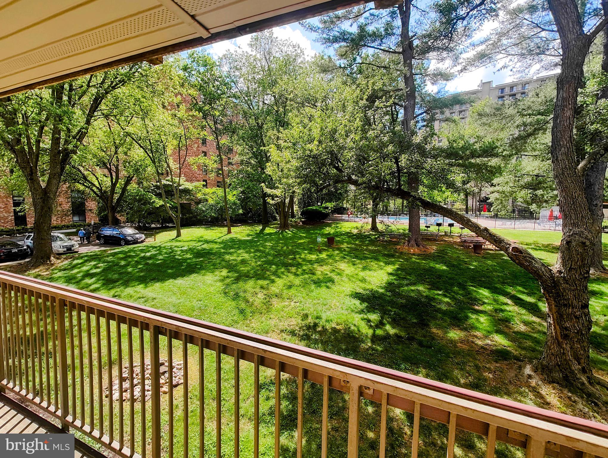 WEST SPRING - Residential