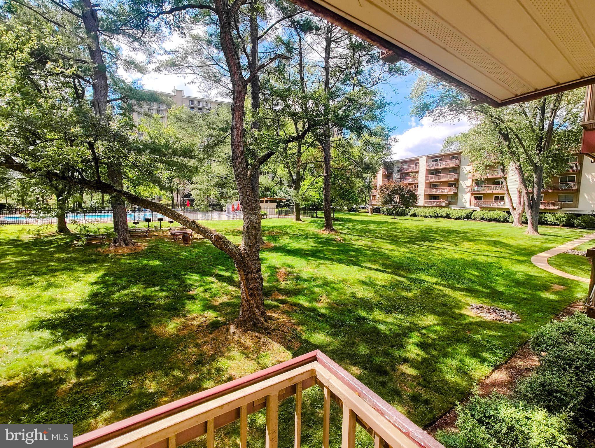 WEST SPRING - Residential