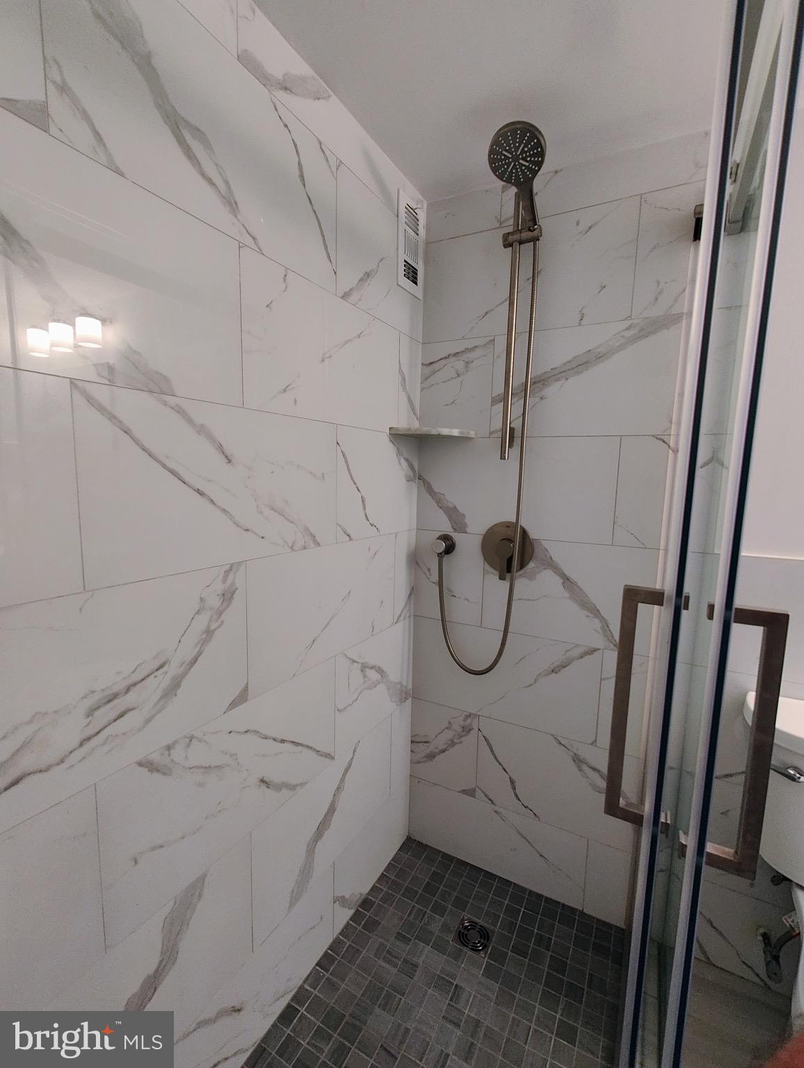 WEST SPRING - Residential