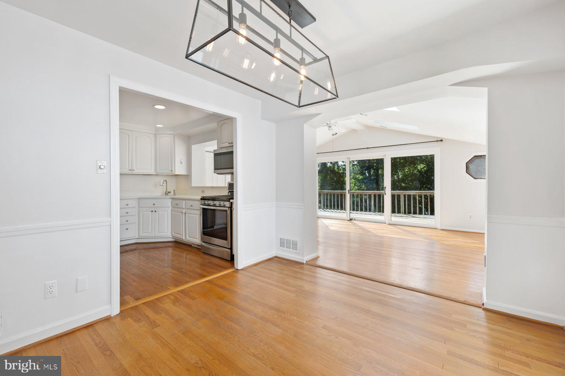 9407 WADSWORTH DRIVE