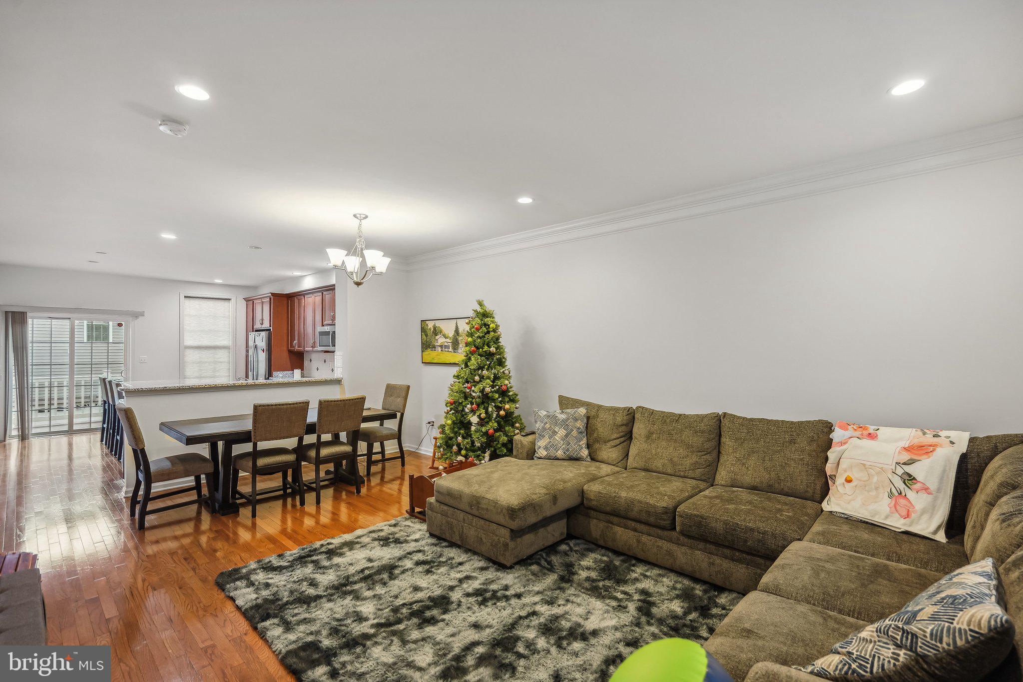 MOOREFIELD STATION - Residential Lease