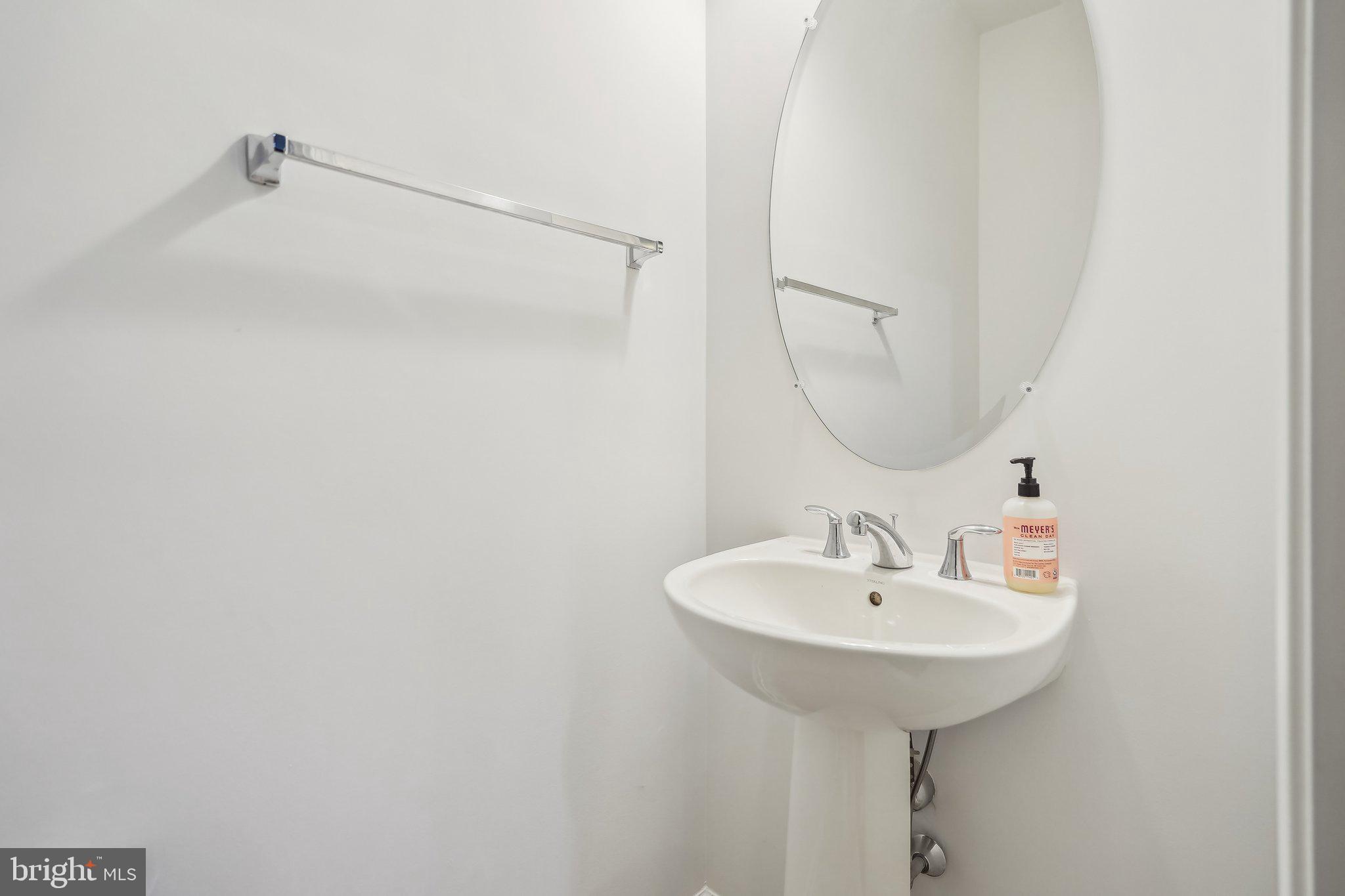 MOOREFIELD STATION - Residential Lease