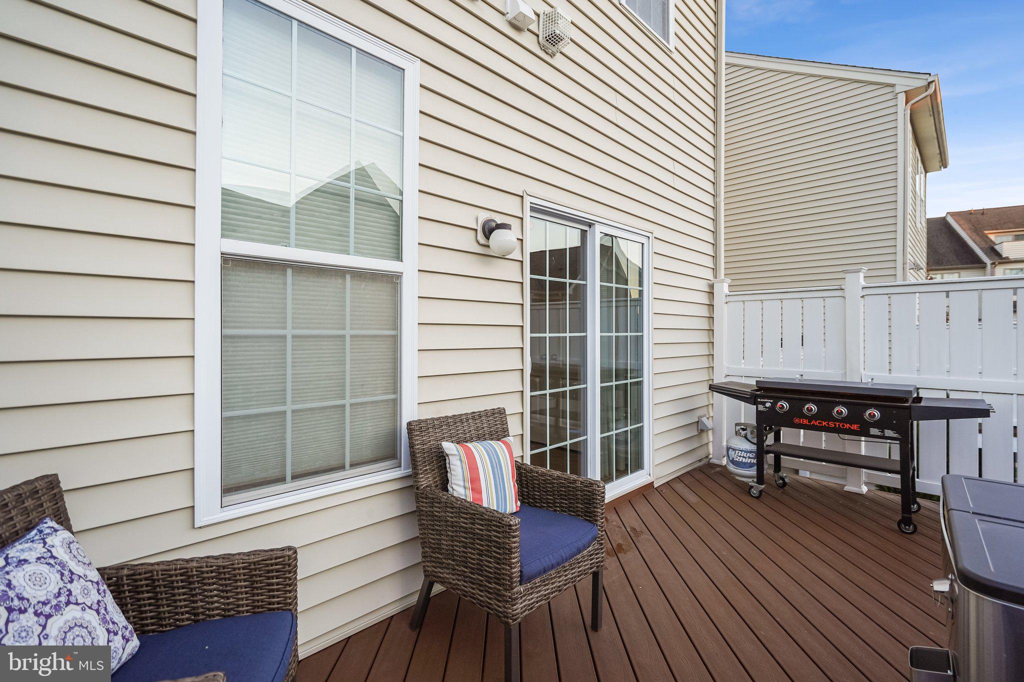 MOOREFIELD STATION - Residential Lease