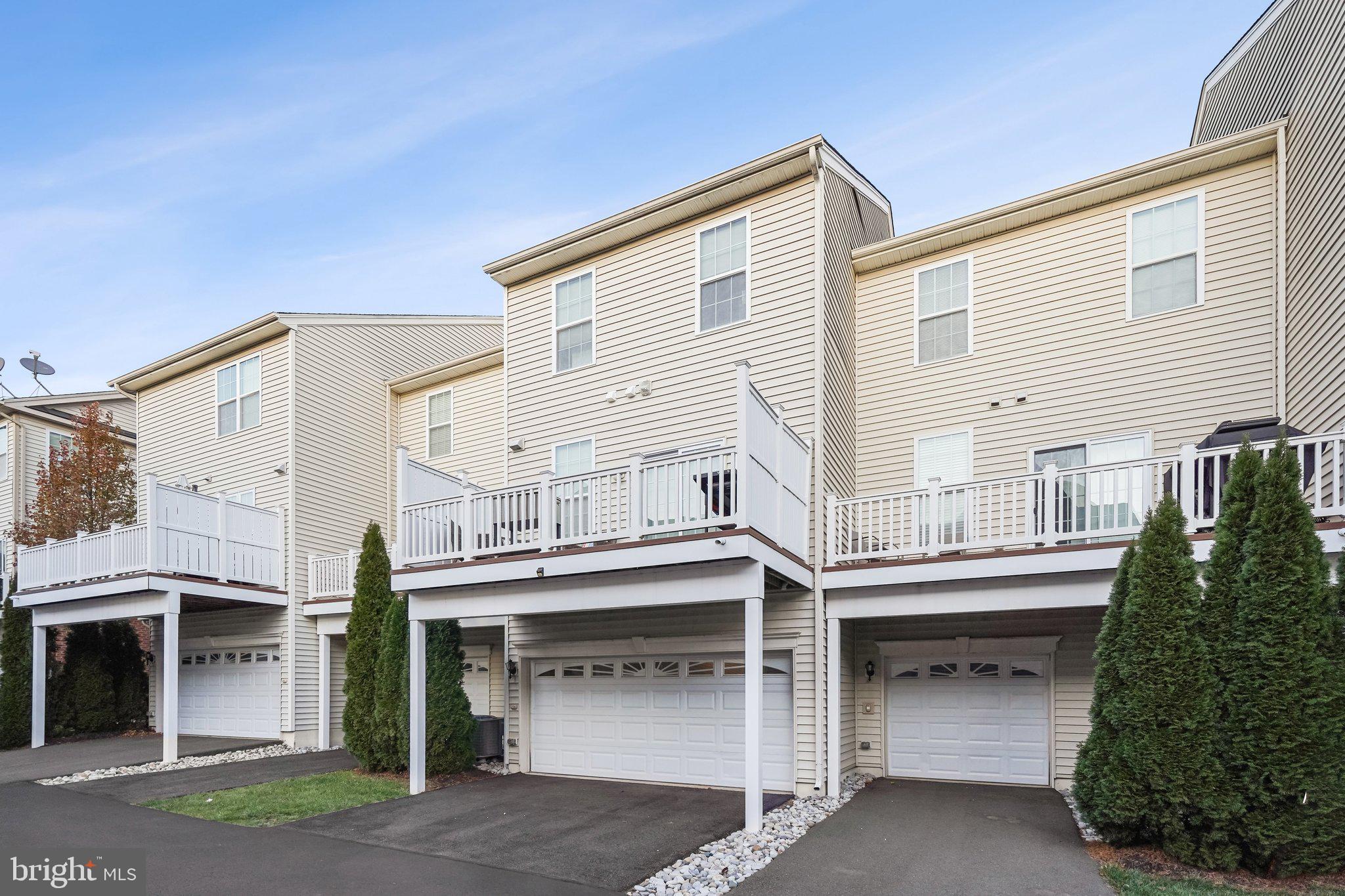 MOOREFIELD STATION - Residential Lease