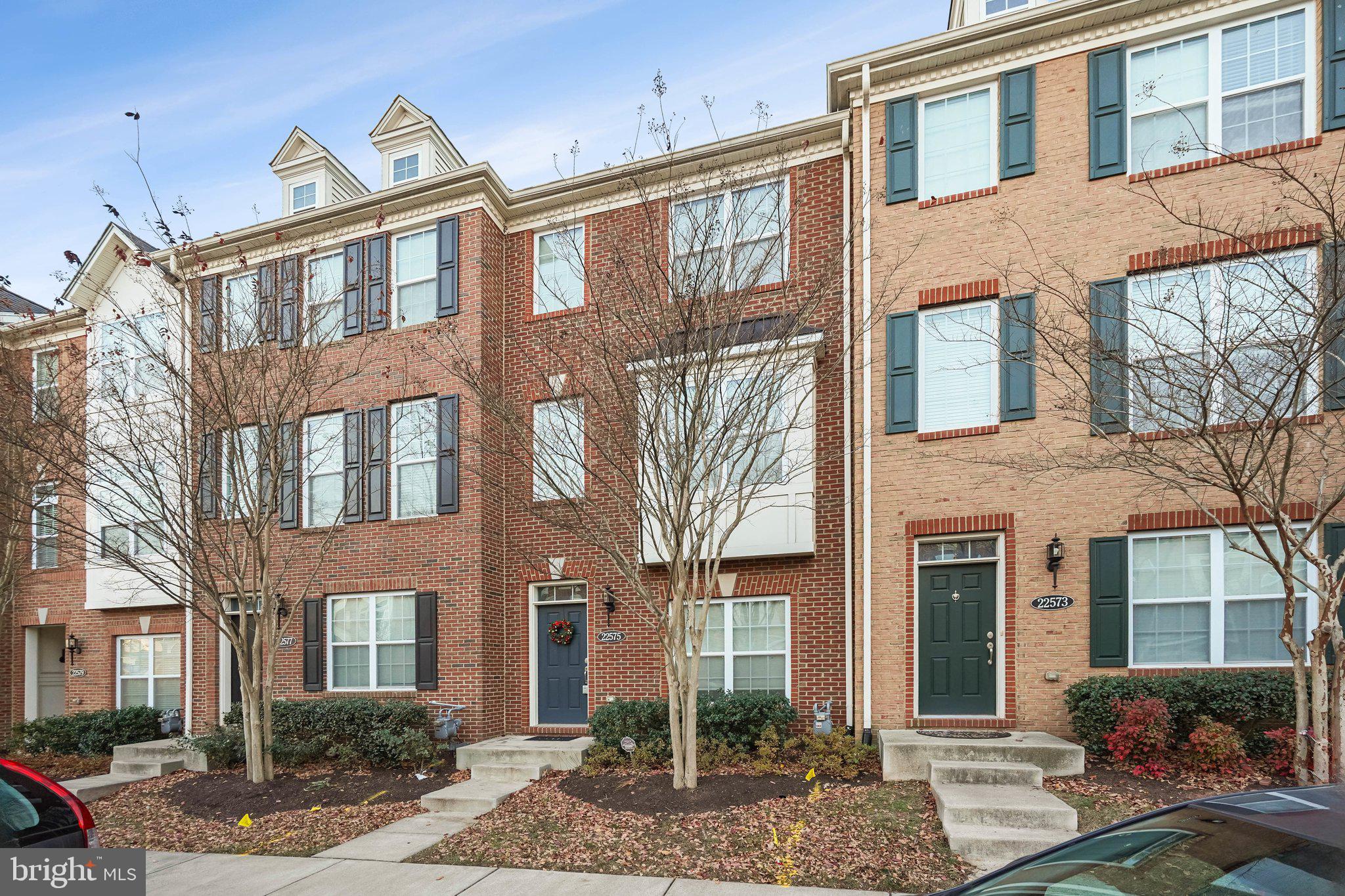 MOOREFIELD STATION - Residential Lease