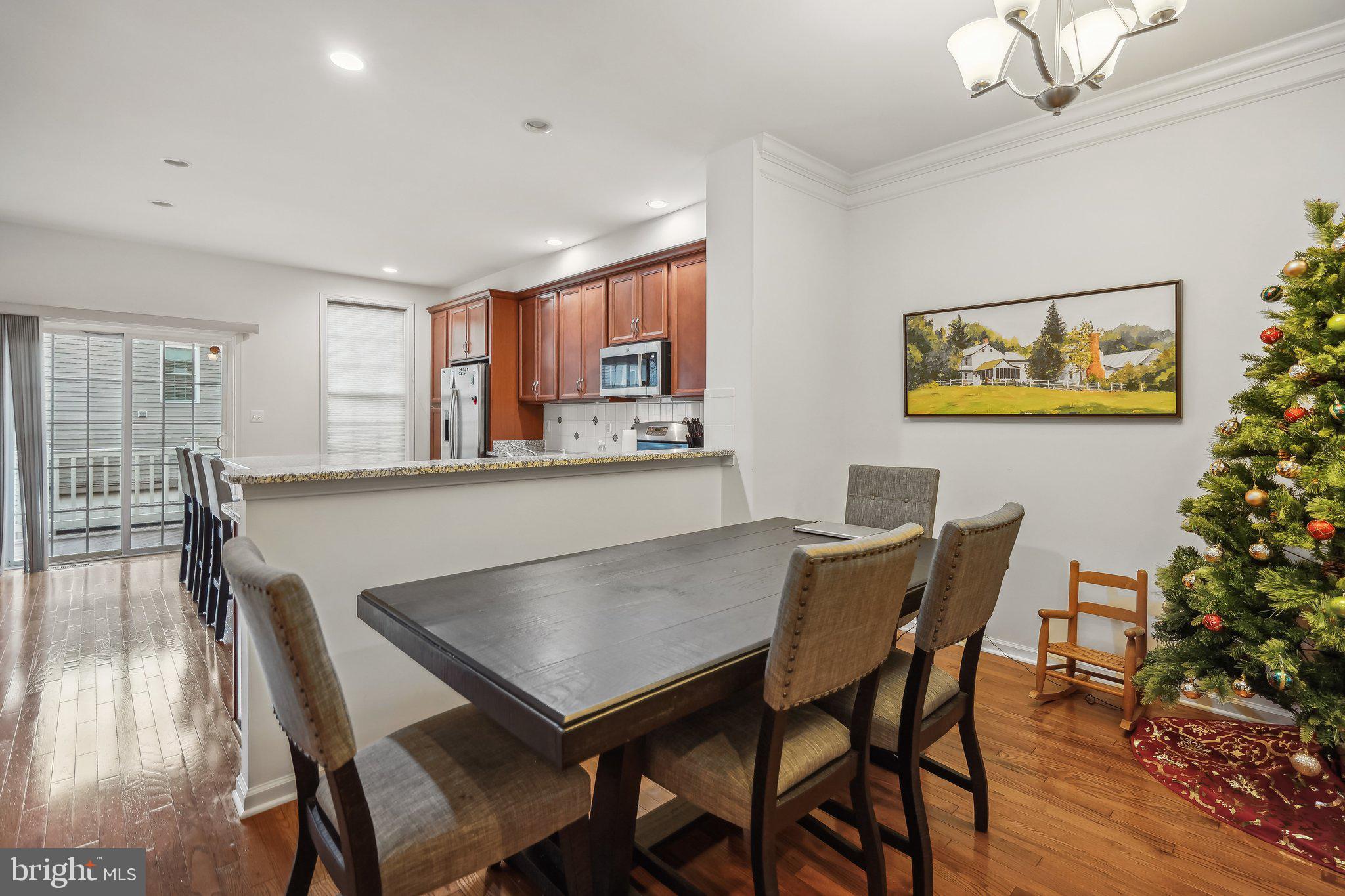 MOOREFIELD STATION - Residential Lease