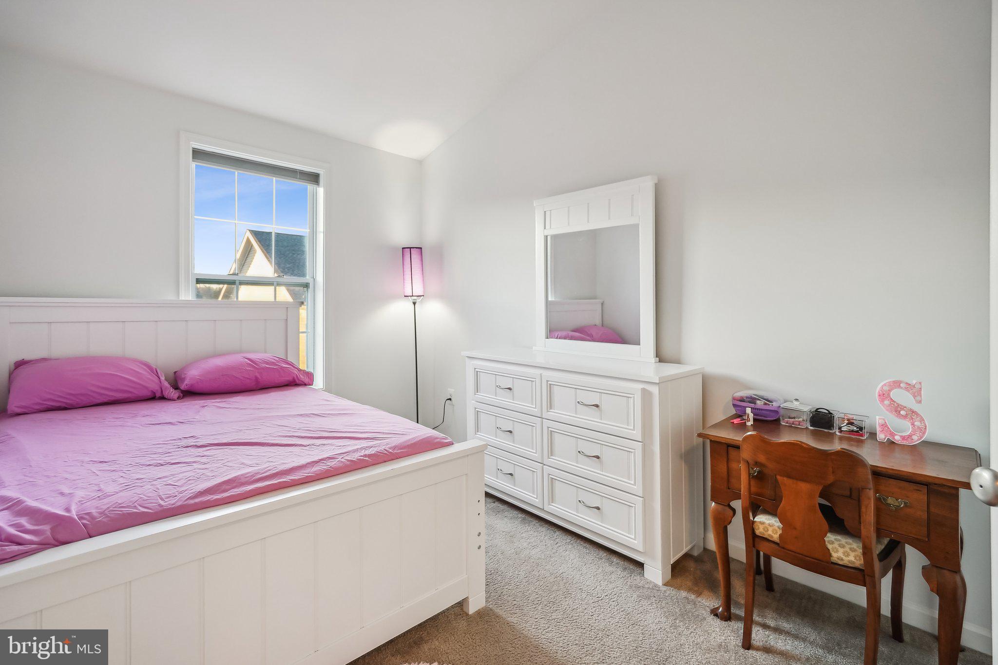 MOOREFIELD STATION - Residential Lease