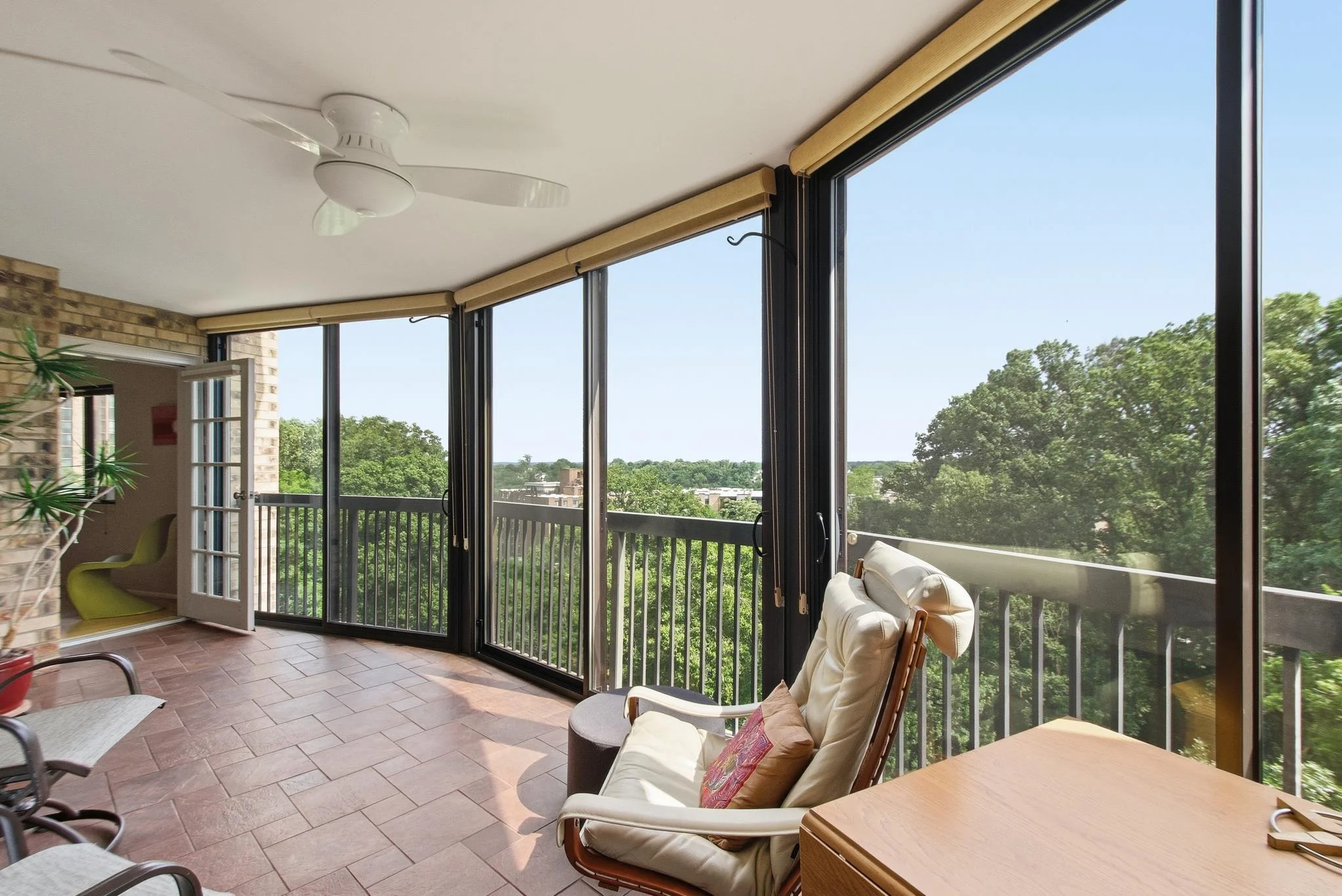5902 Mount Eagle Drive Unit 714