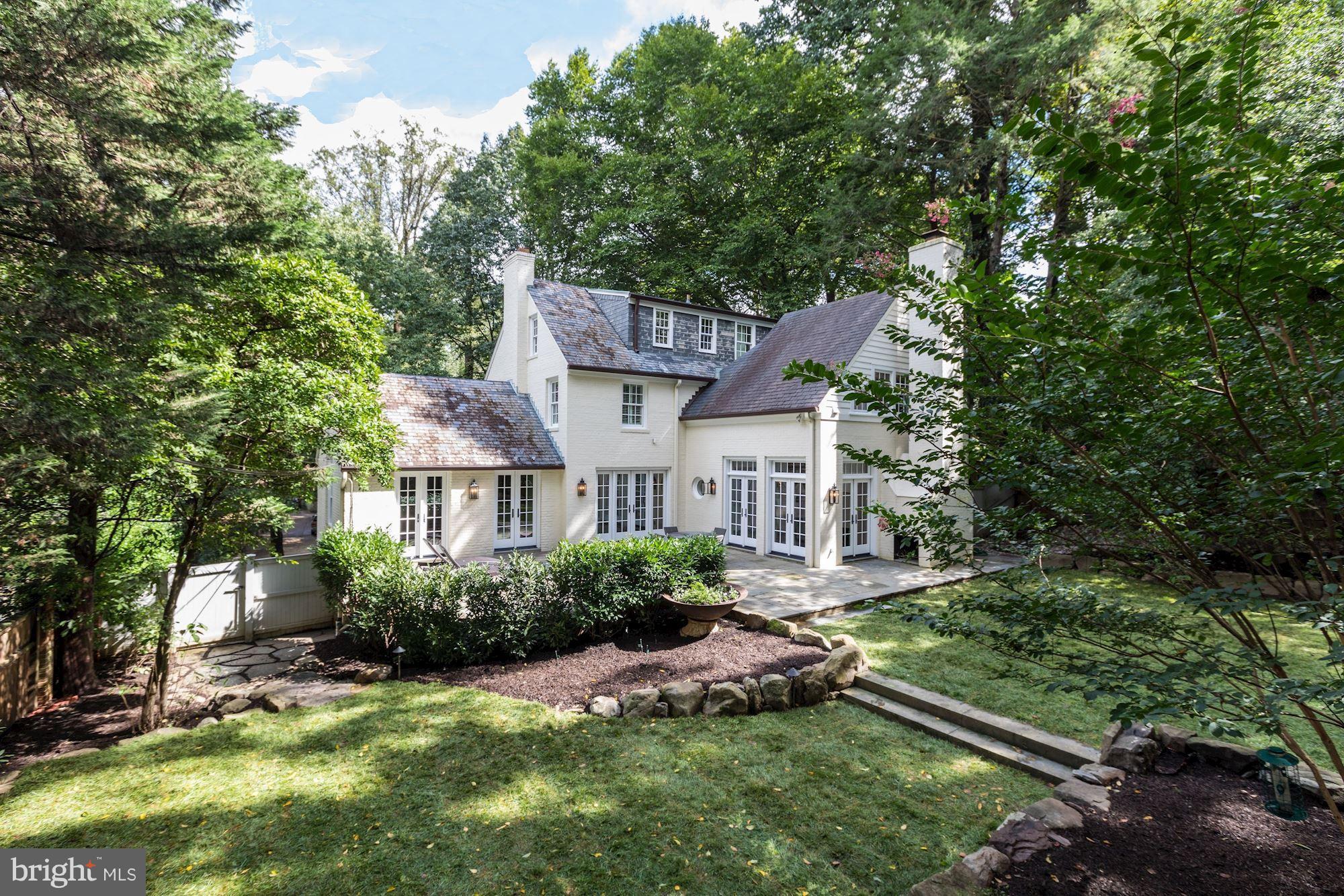 SPRING VALLEY - Residential